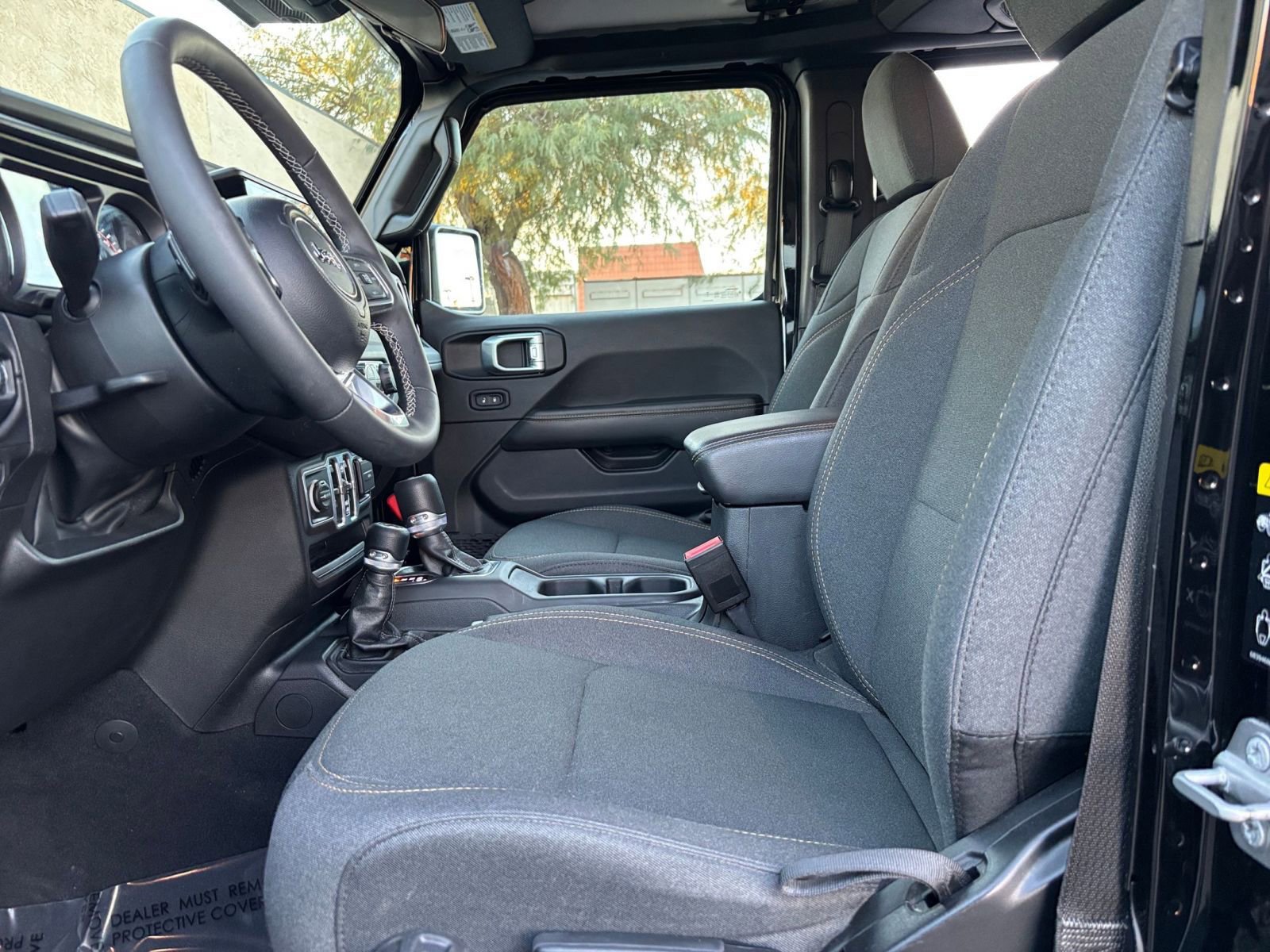 Thumbnail: 2025 Jeep Wrangler - 25