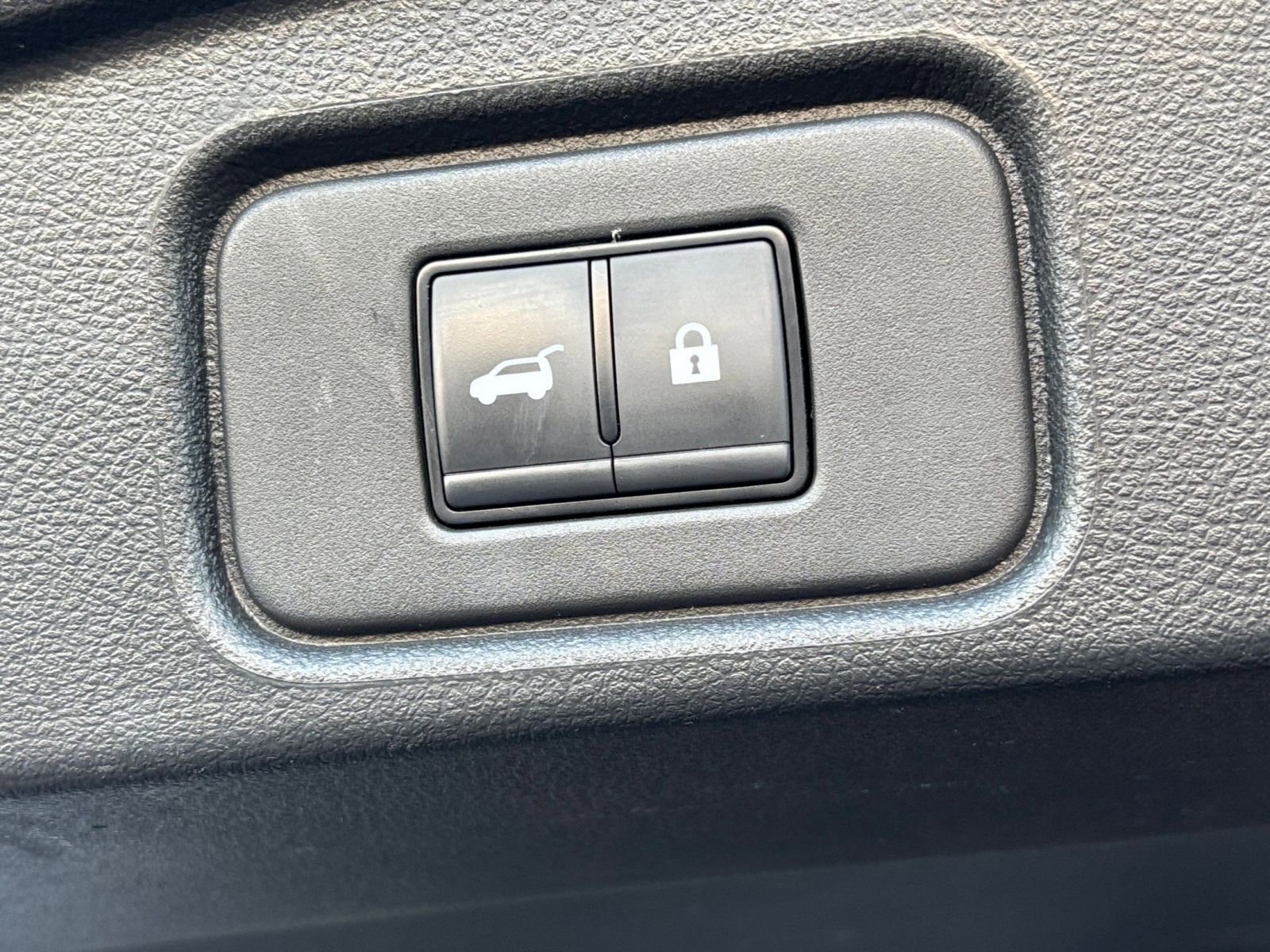 Thumbnail: 2025 Nissan Pathfinder - 23