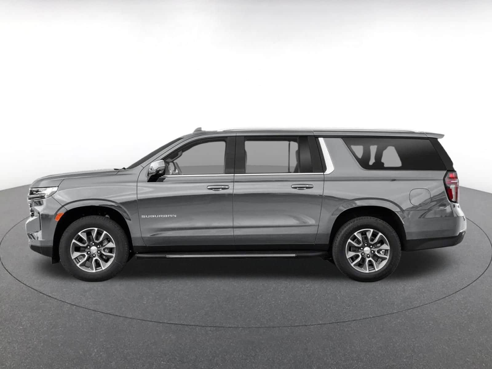 Thumbnail: 2024 Chevrolet Suburban - 3