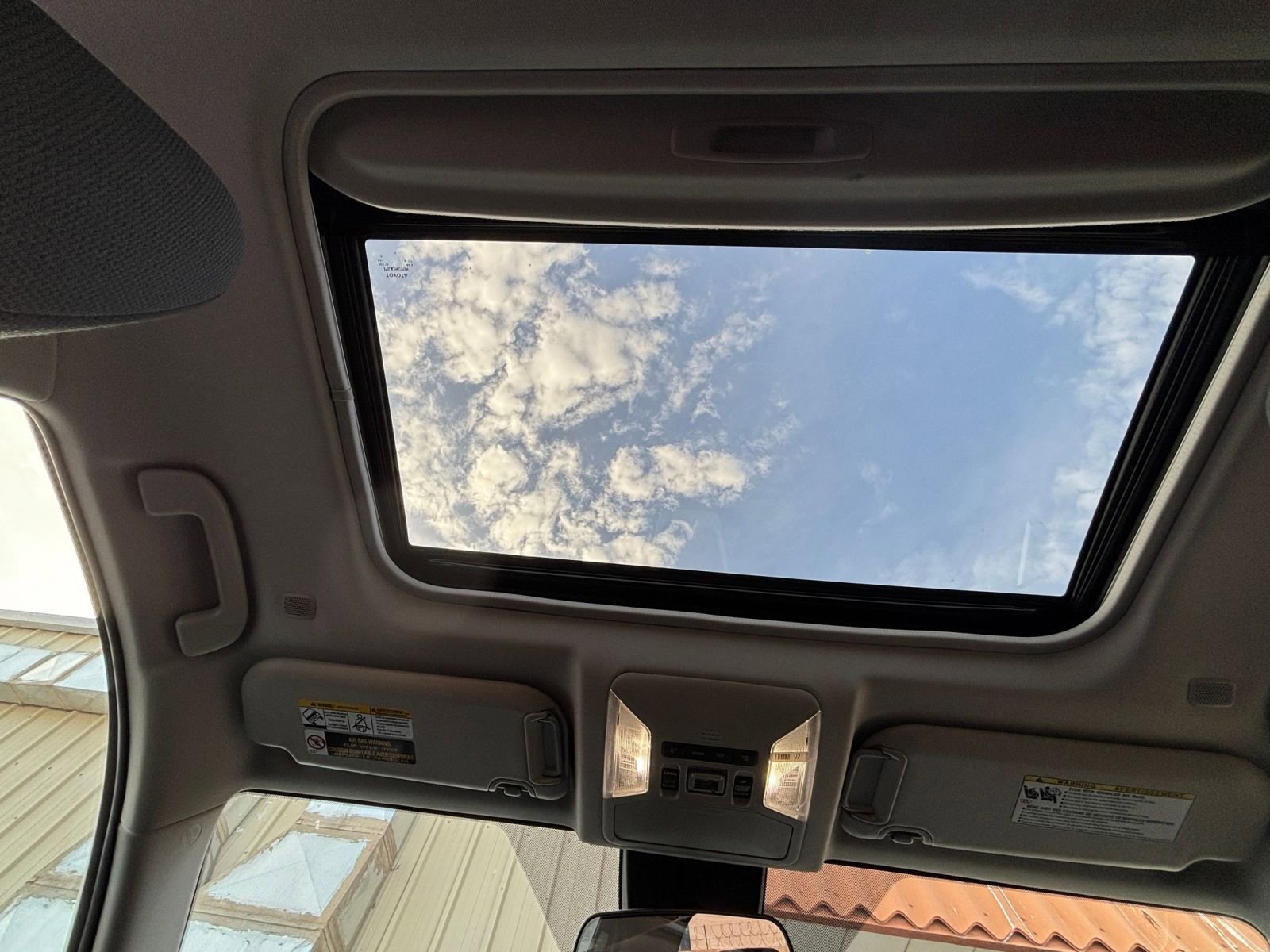 Thumbnail: 2025 Toyota RAV4 - 30