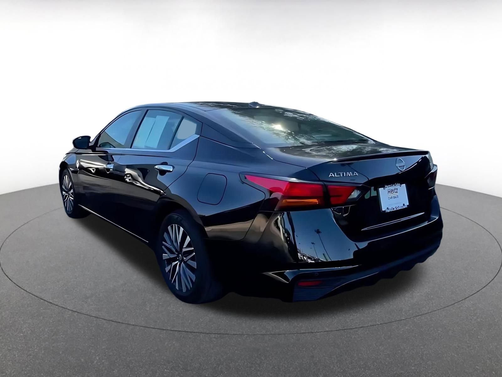 Thumbnail: 2025 Nissan Altima - 11