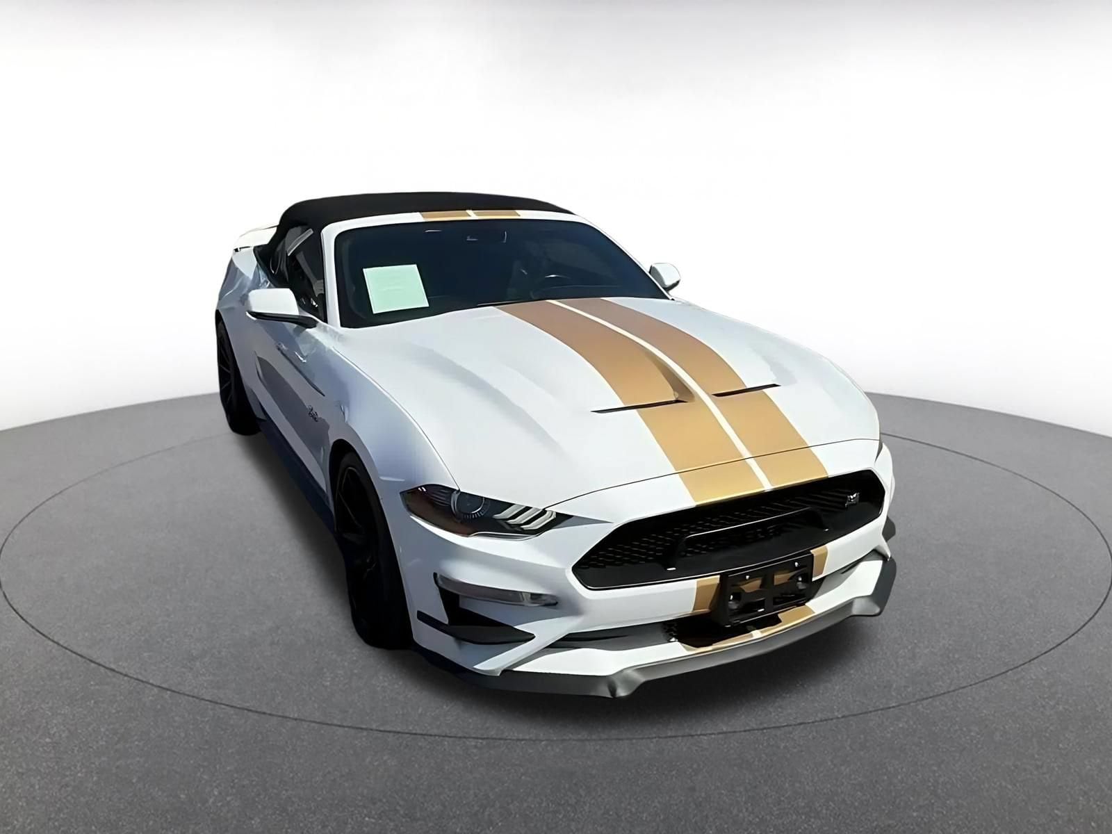 Thumbnail: 2022 Ford Mustang - 3
