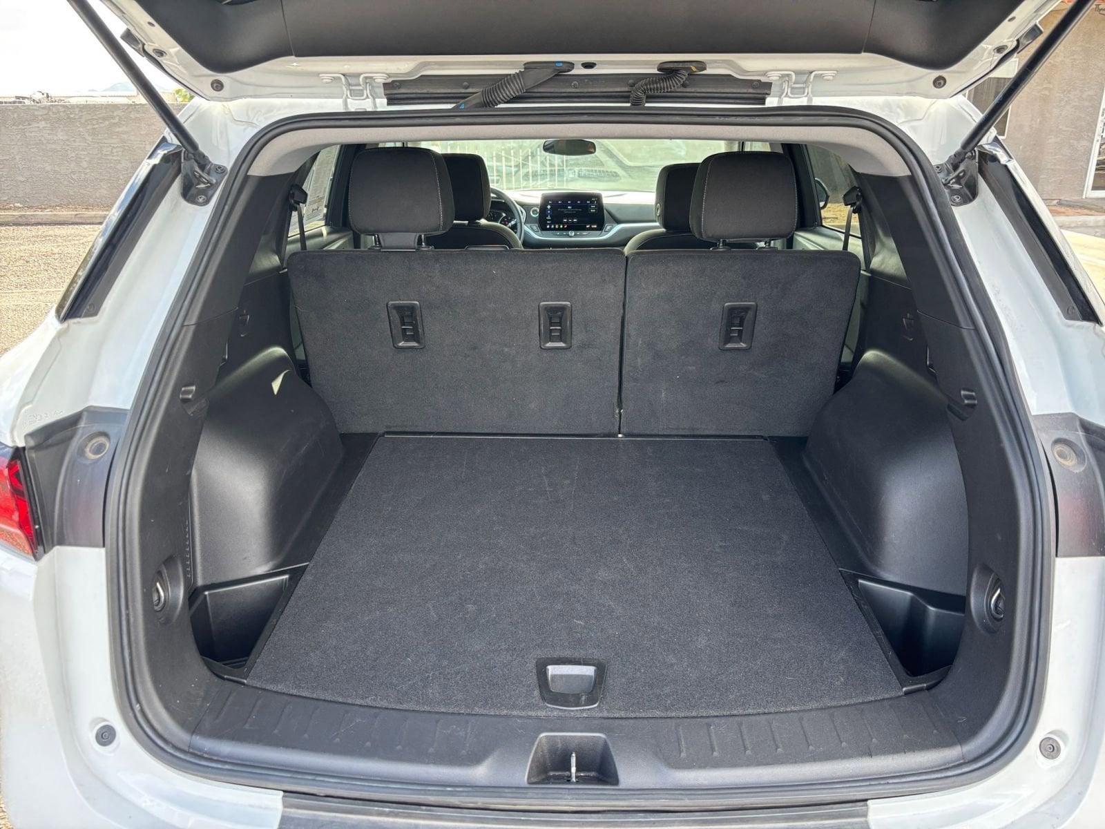 Thumbnail: 2025 Chevrolet Blazer - 32