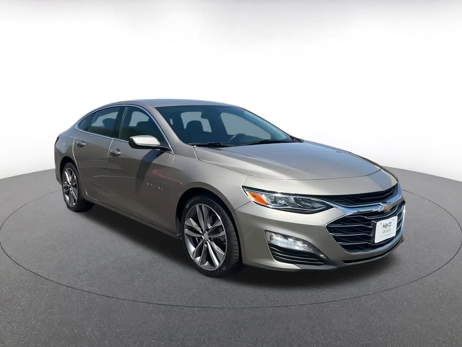 Thumbnail: 2024 Chevrolet Malibu - 3