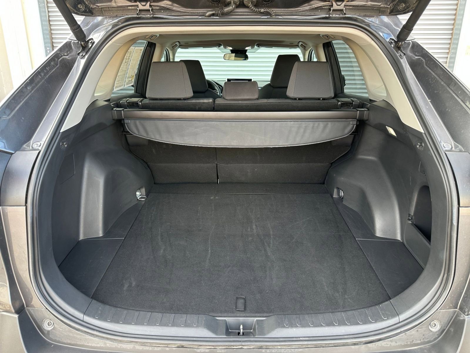 Thumbnail: 2025 Toyota RAV4 - 32