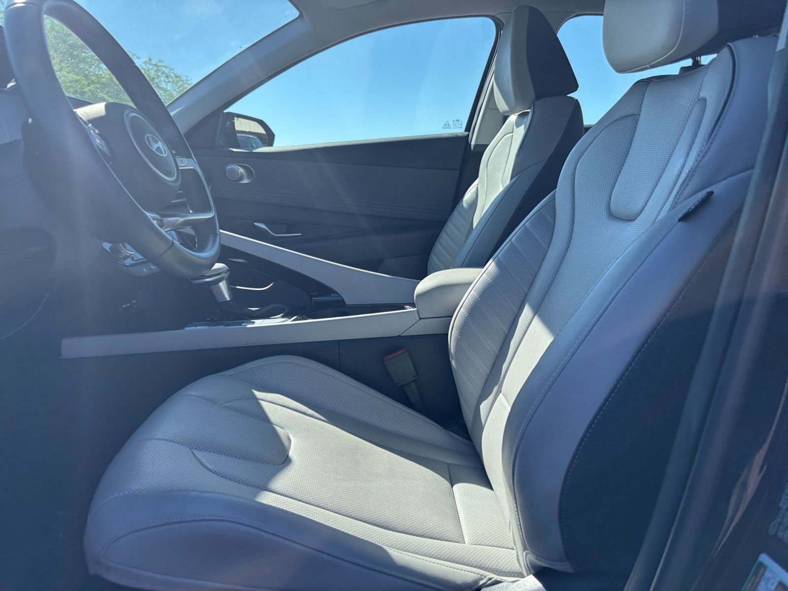 Thumbnail: 2025 Hyundai Elantra - 28