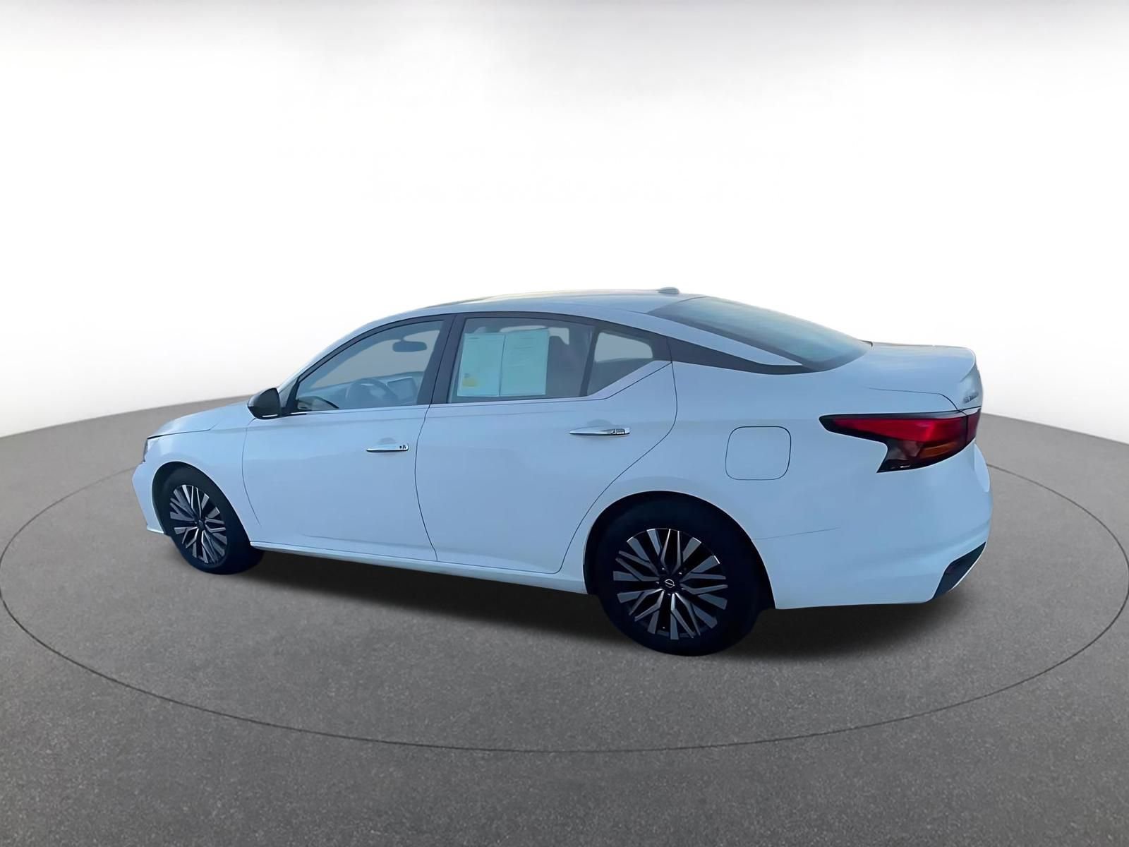 Thumbnail: 2025 Nissan Altima - 10