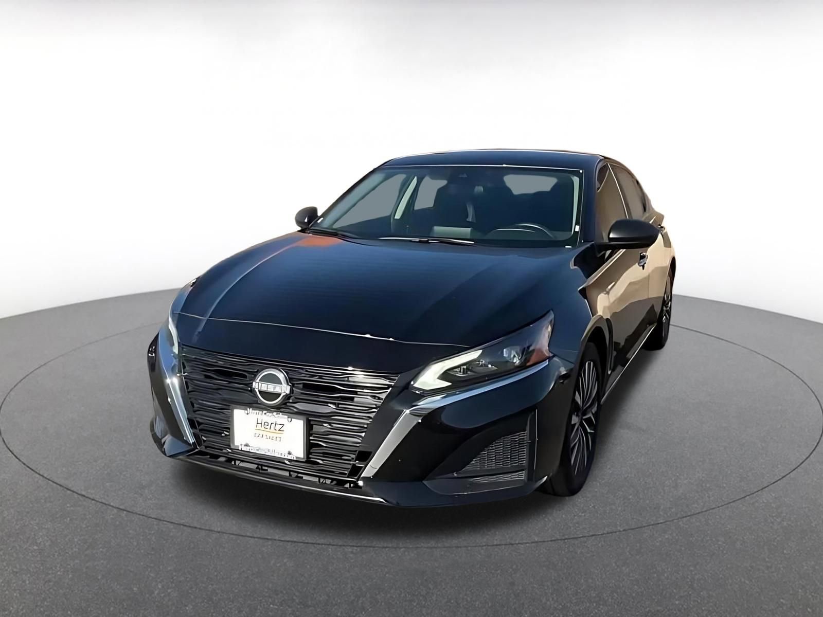 Thumbnail: 2025 Nissan Altima - 4