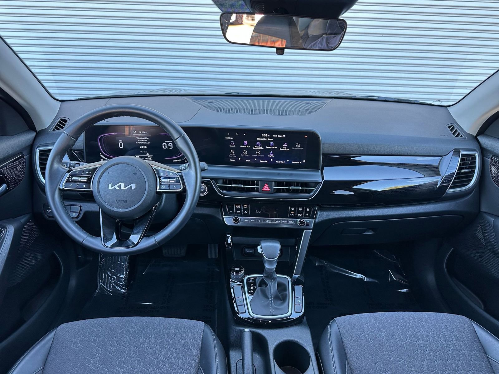 Thumbnail: 2025 Kia Seltos - 32