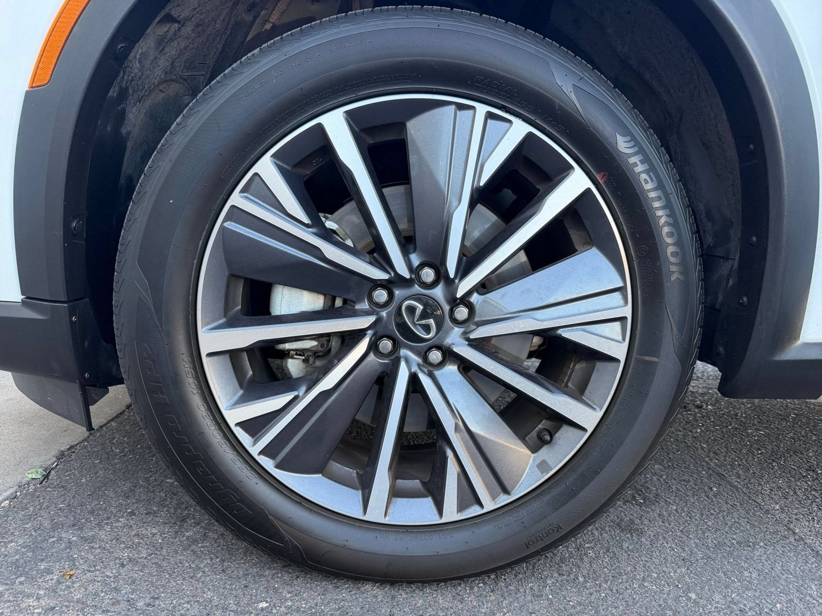 Thumbnail: 2026 INFINITI QX60 - 35