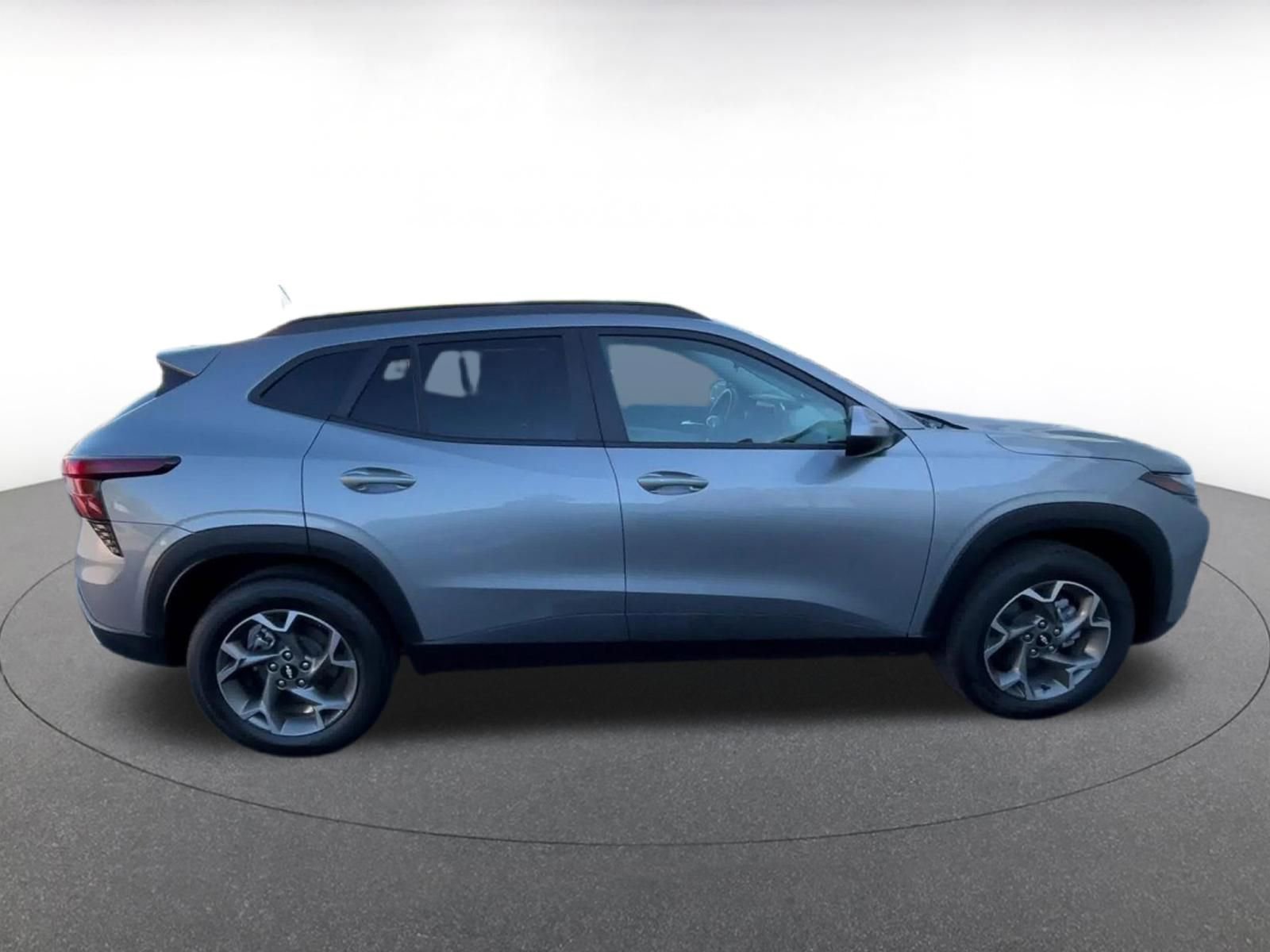 Thumbnail: 2025 Chevrolet Trax - 16