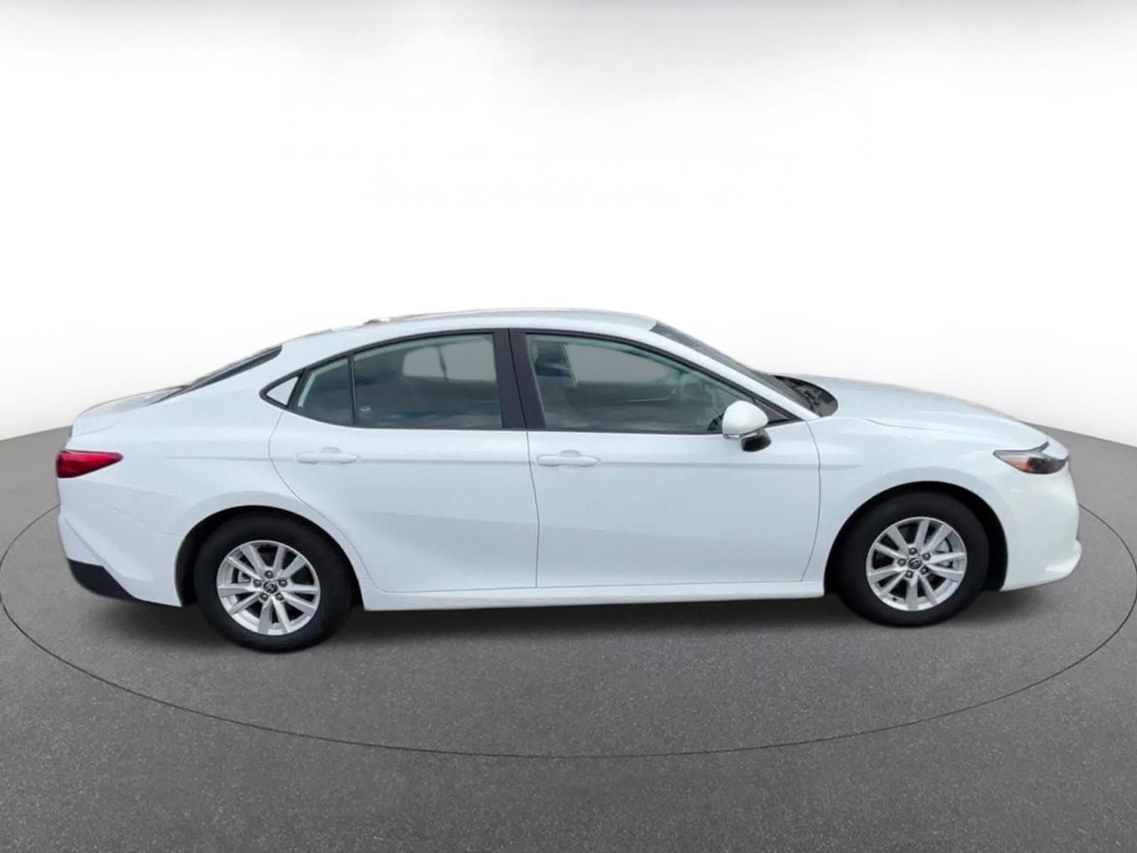 Thumbnail: 2025 Toyota Camry - 16