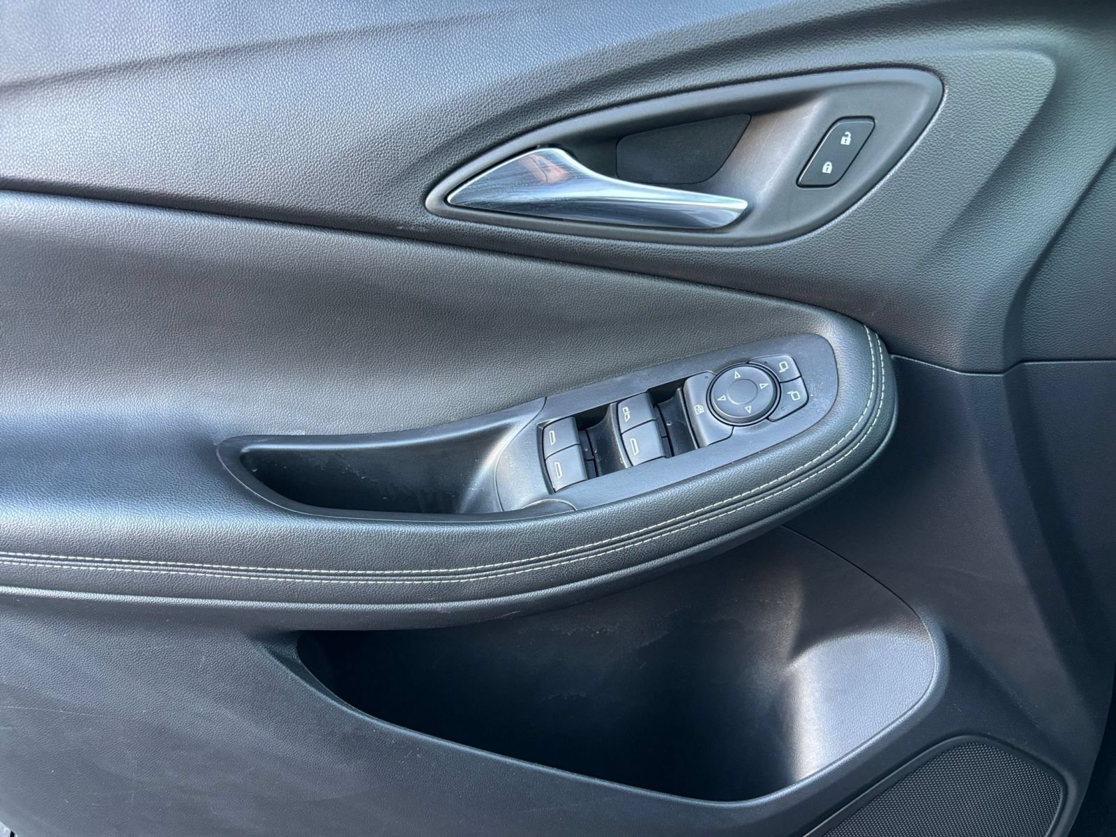 Thumbnail: 2025 Buick Encore GX - 18