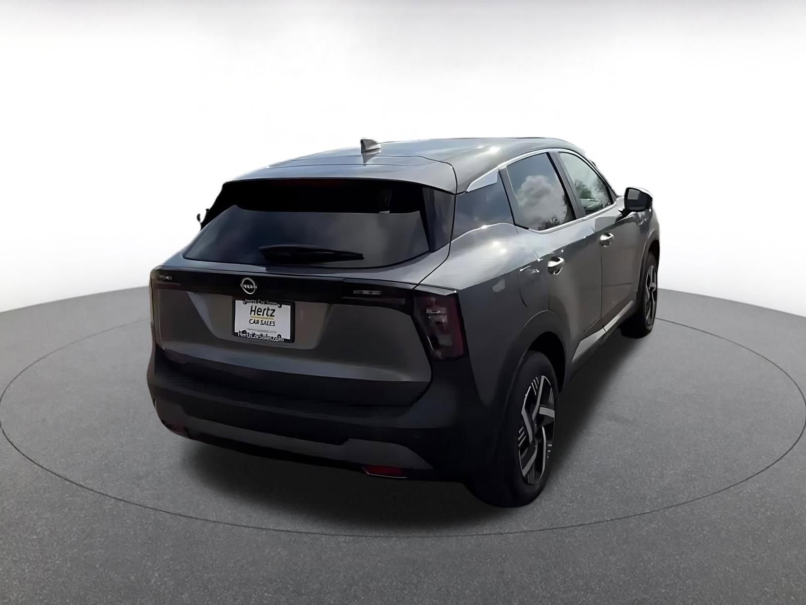 Thumbnail: 2025 Nissan Kicks - 14