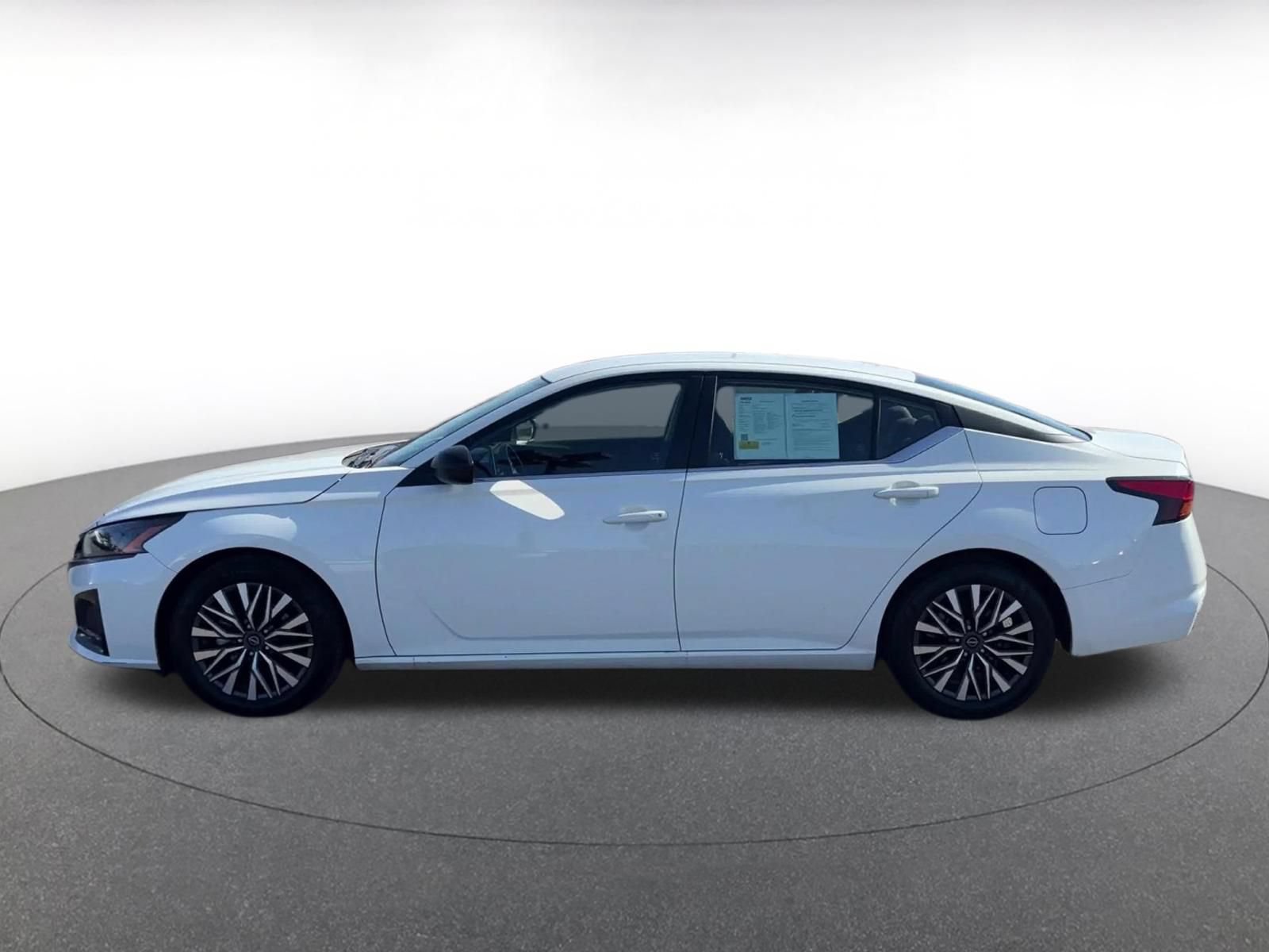 Thumbnail: 2026 Nissan Altima - 9
