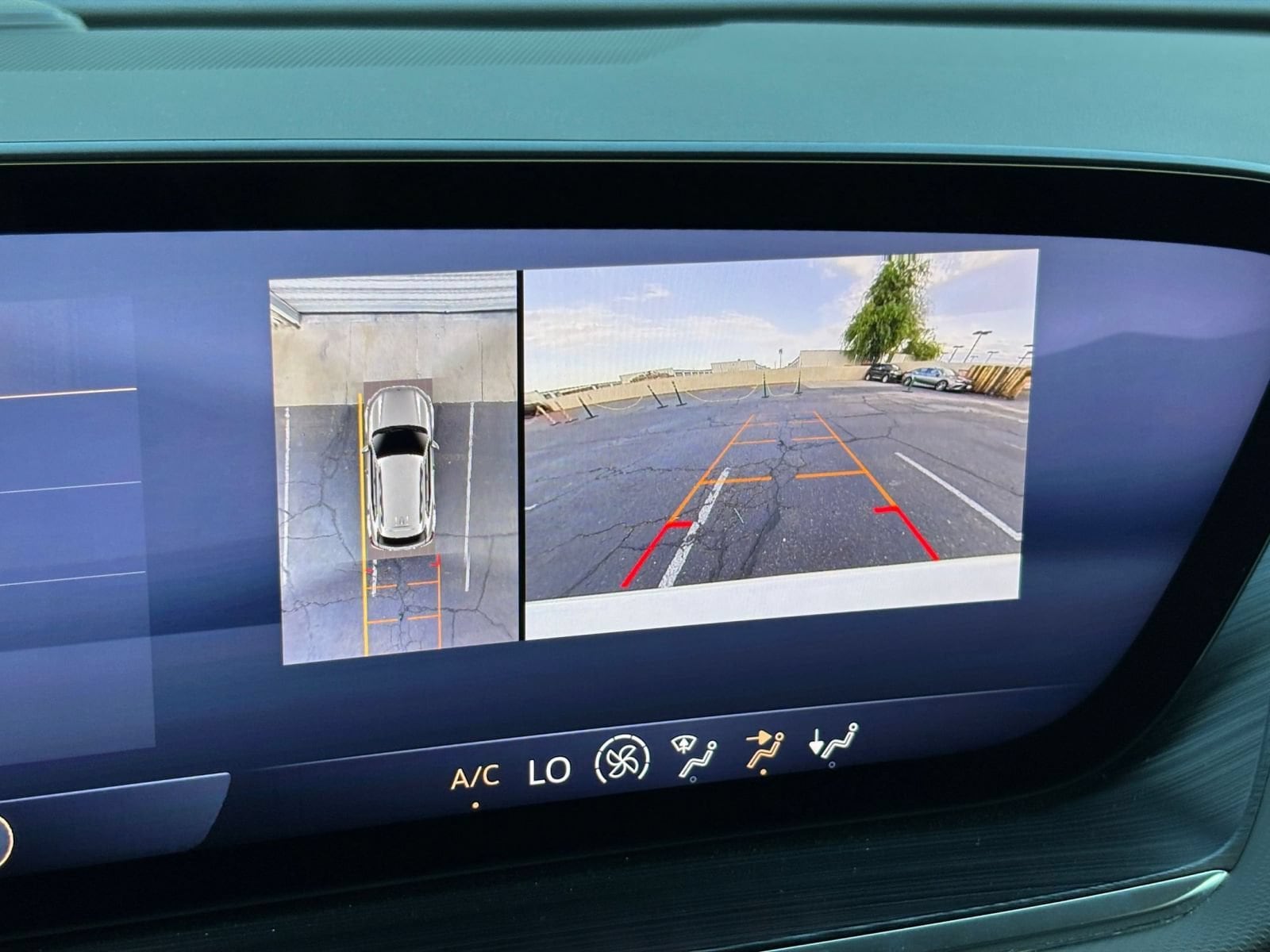Thumbnail: 2024 Buick Envision - 24