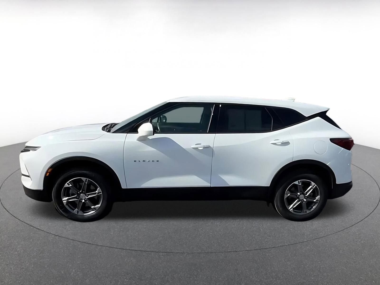 Thumbnail: 2025 Chevrolet Blazer - 9