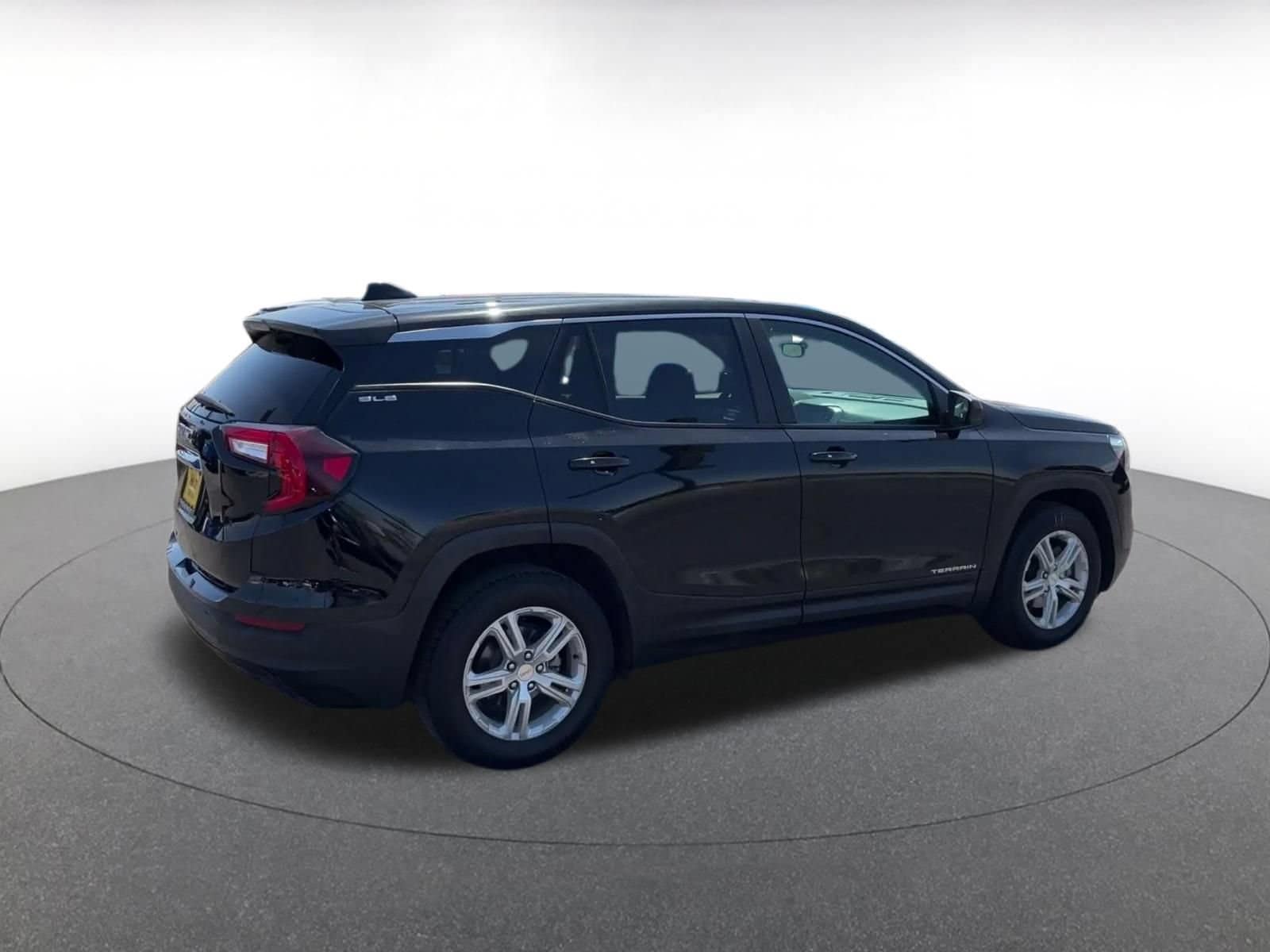 Thumbnail: 2024 GMC Terrain - 11