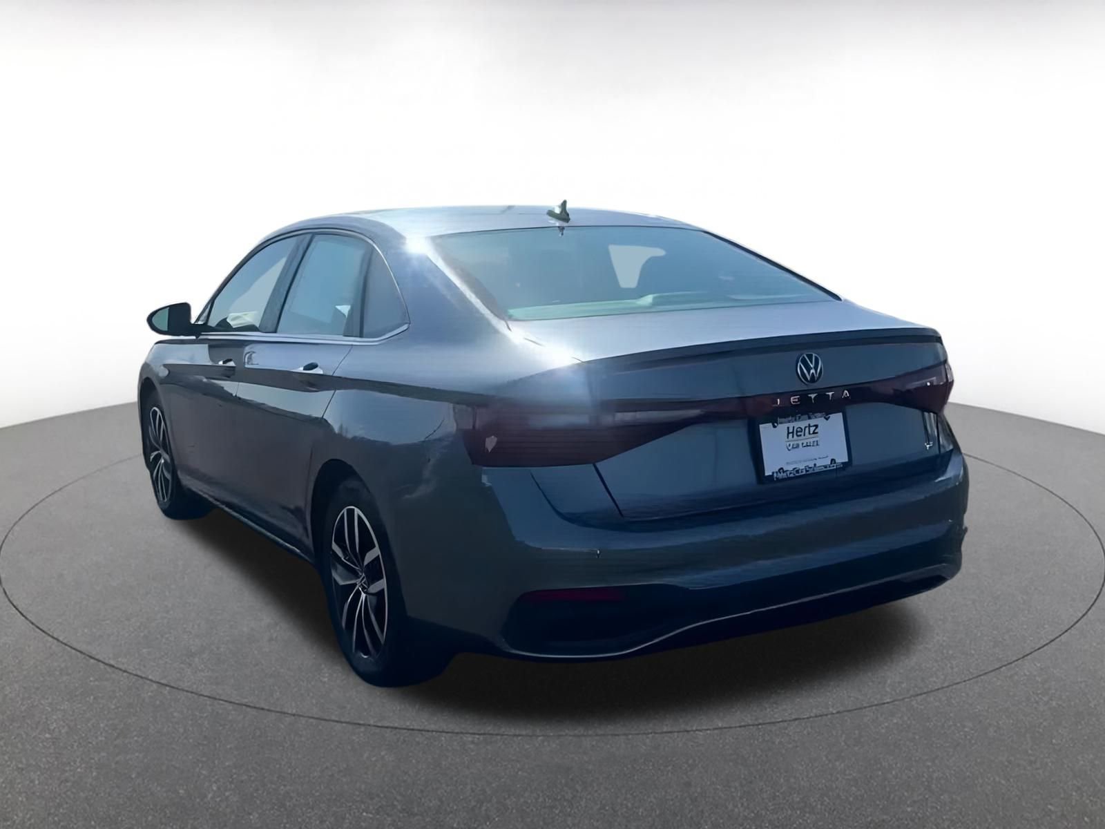 Thumbnail: 2025 Volkswagen Jetta - 4