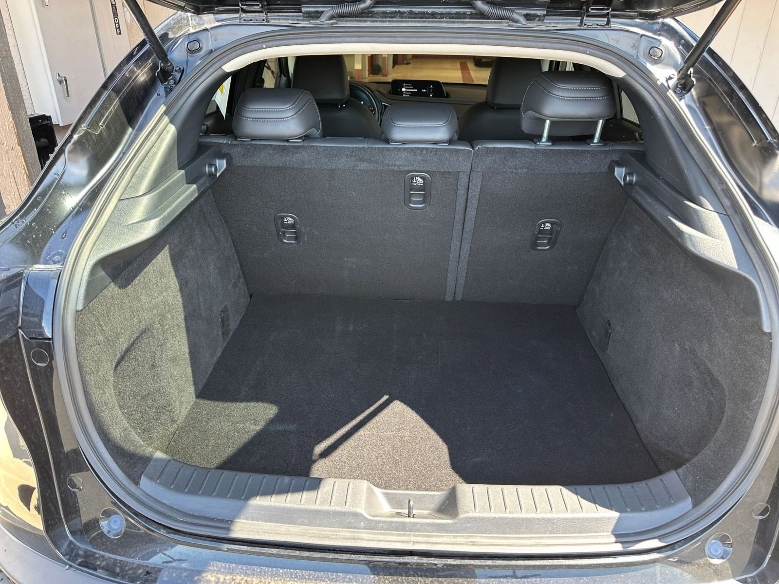 Thumbnail: 2025 Mazda CX-30 - 30