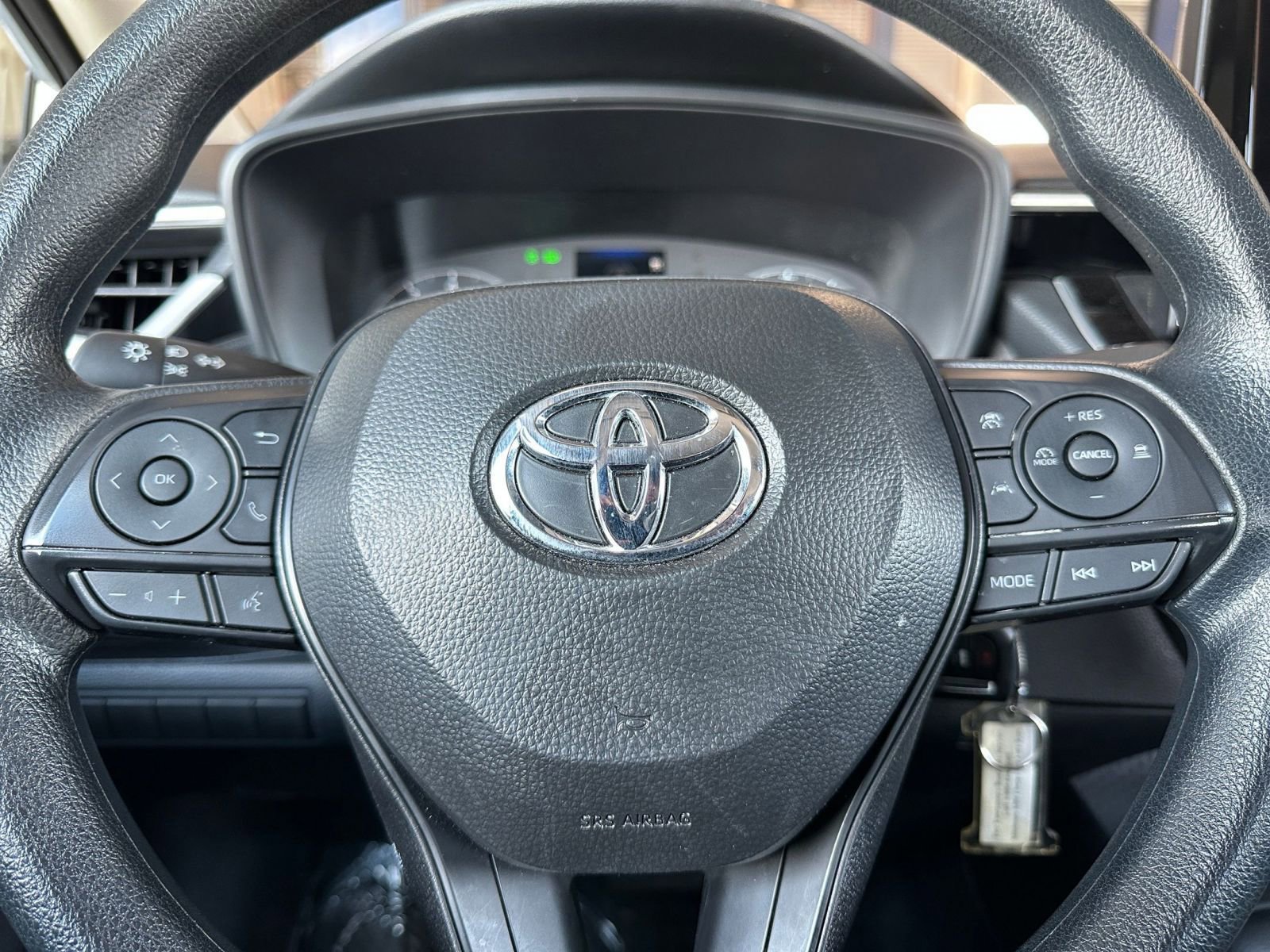 Thumbnail: 2025 Toyota Corolla - 25