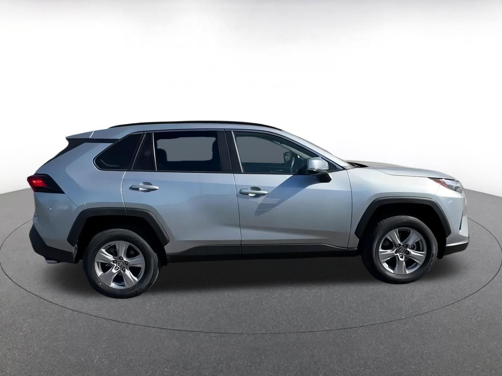 Thumbnail: 2025 Toyota RAV4 - 16