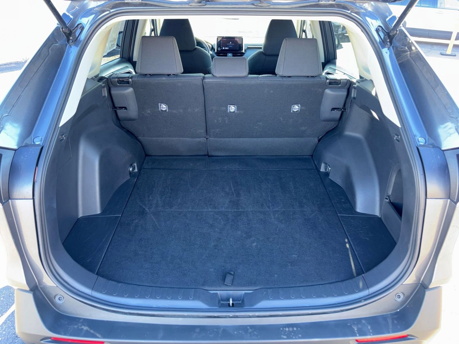 Thumbnail: 2025 Toyota RAV4 - 30