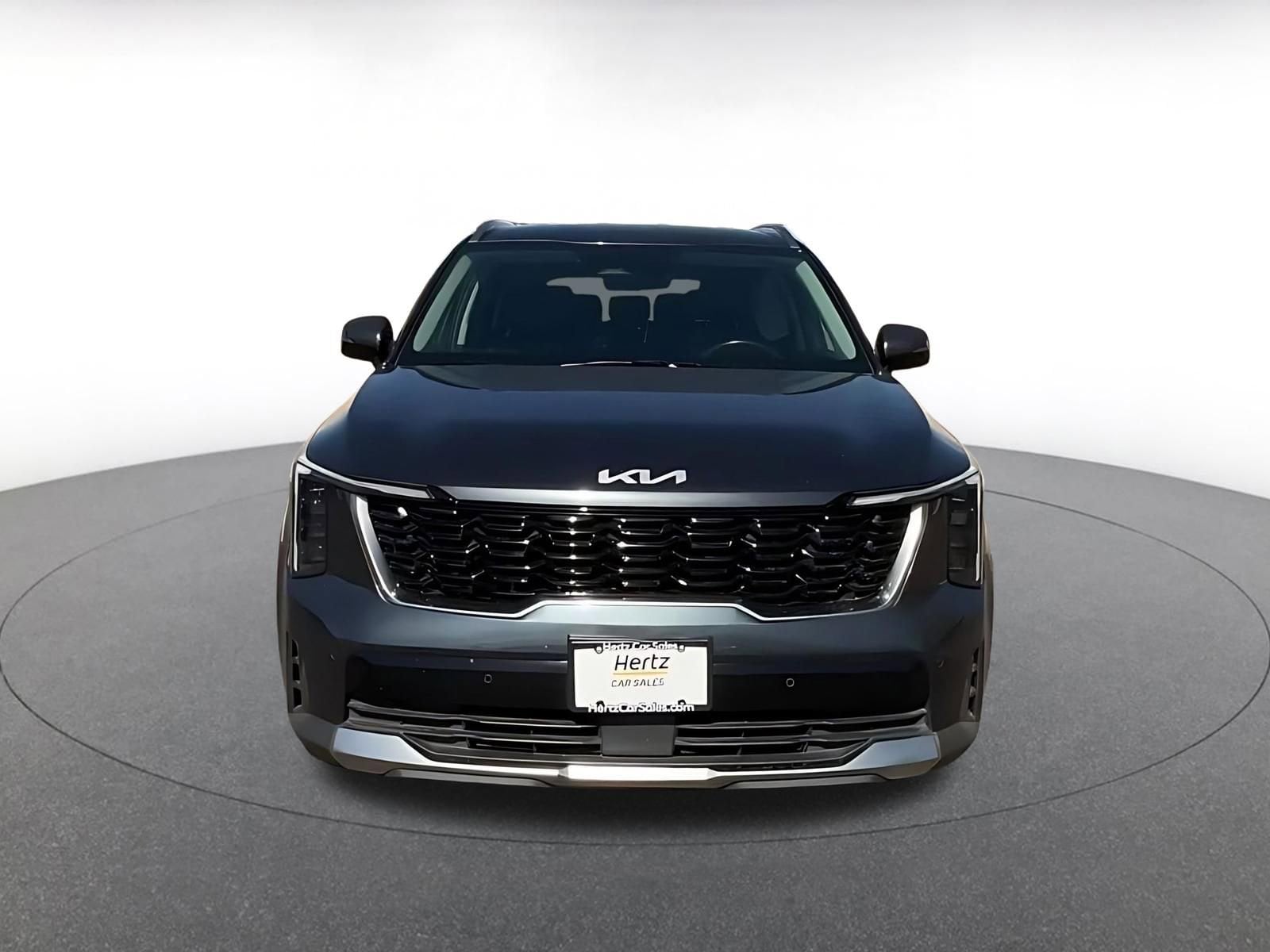 Thumbnail: 2024 Kia Sorento - 4