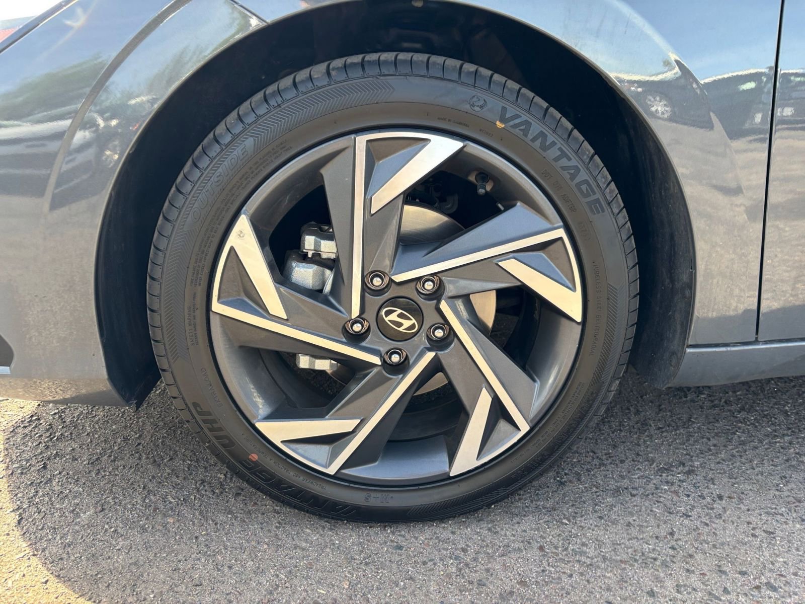 Thumbnail: 2025 Hyundai Elantra - 31