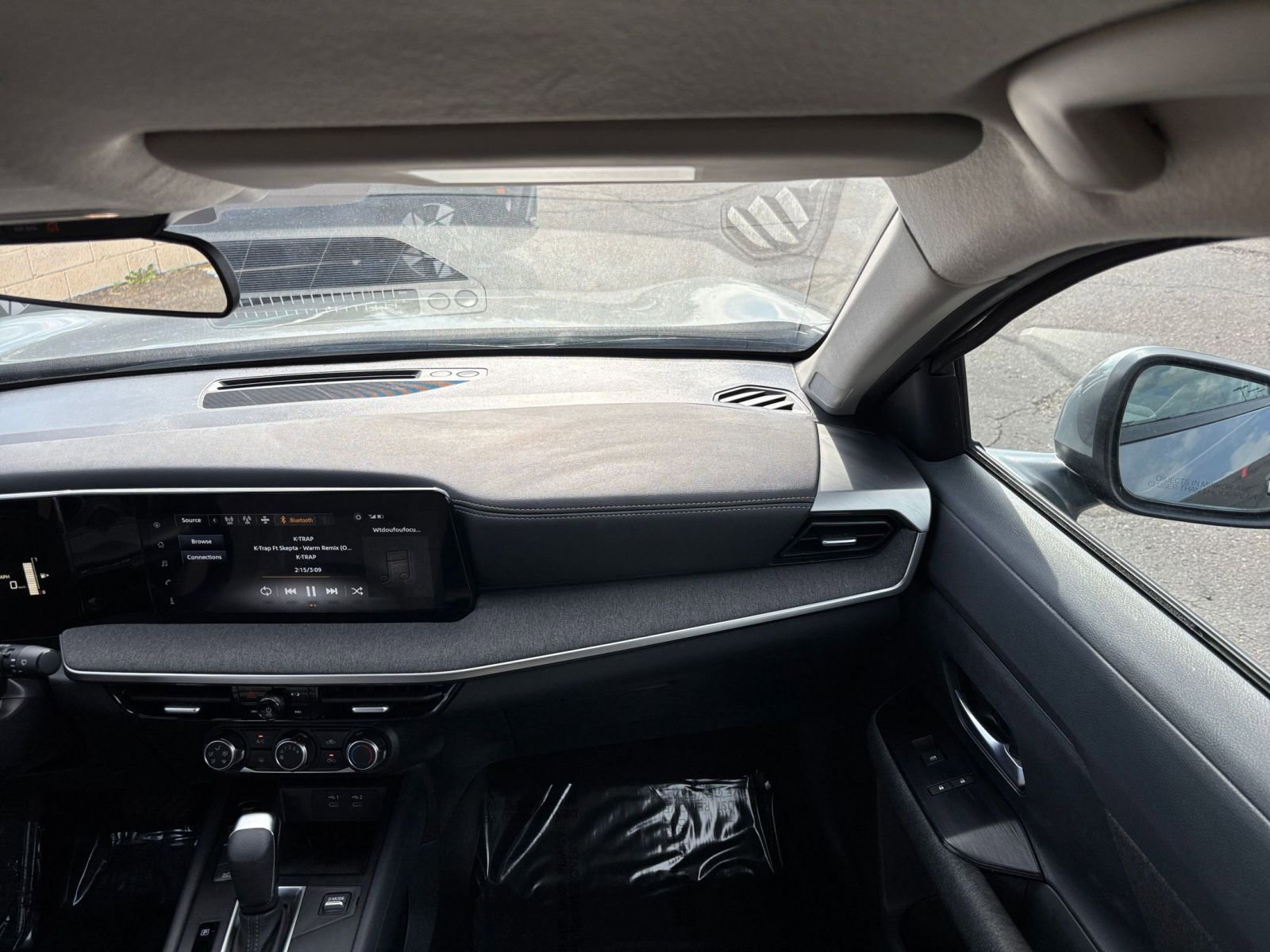 Thumbnail: 2025 Nissan Kicks - 33