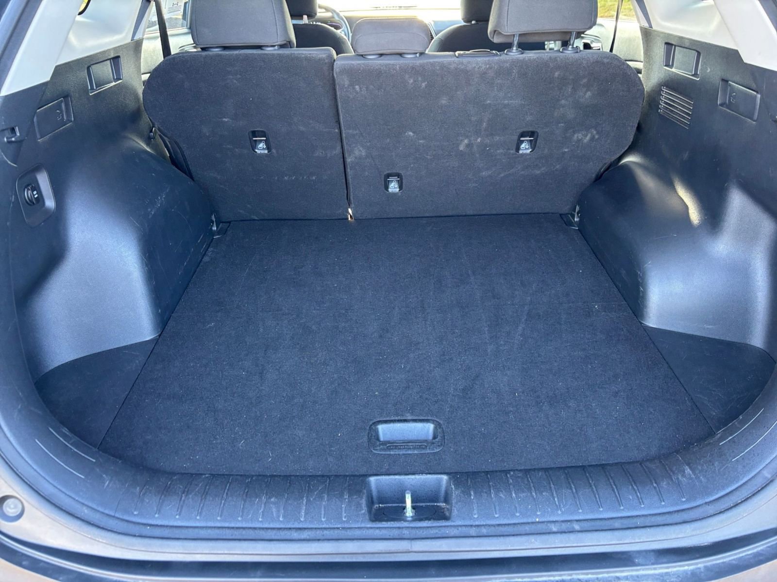 Thumbnail: 2025 Kia Sportage - 30