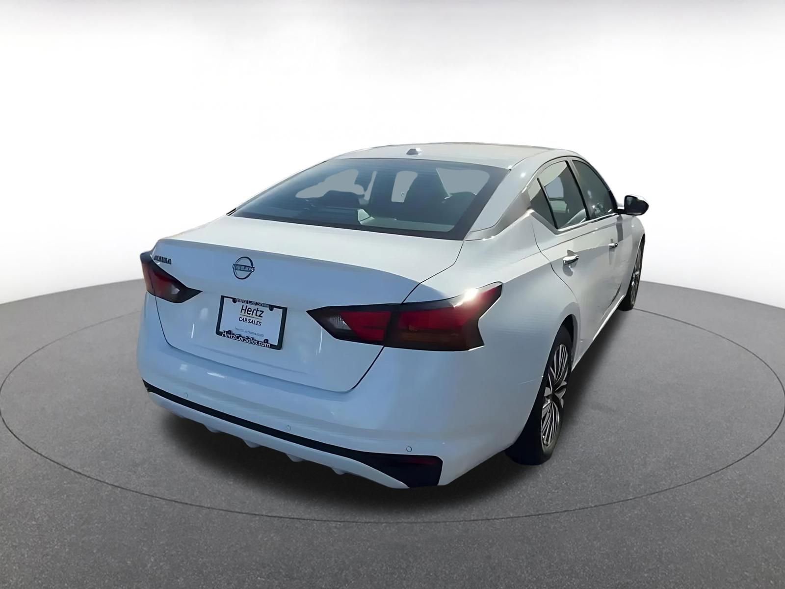 Thumbnail: 2025 Nissan Altima - 14