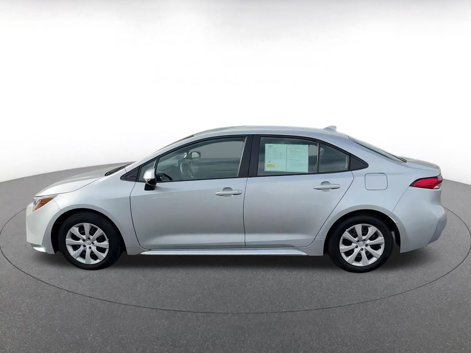 2024 Toyota Corolla LE 8