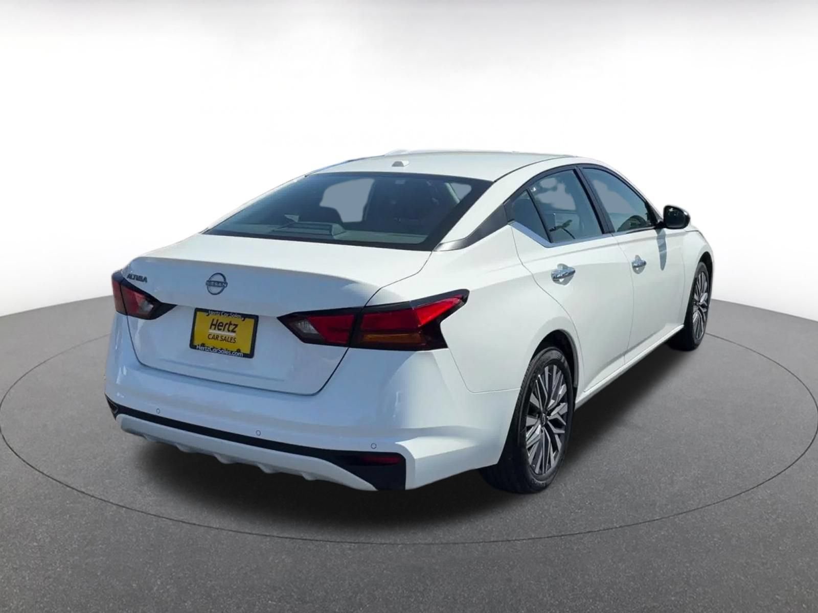 Thumbnail: 2025 Nissan Altima - 13