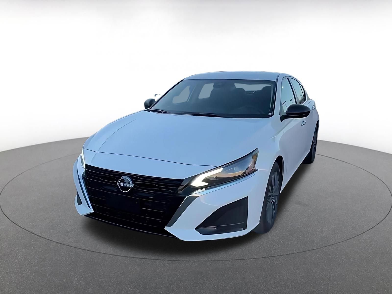 Thumbnail: 2025 Nissan Altima - 7