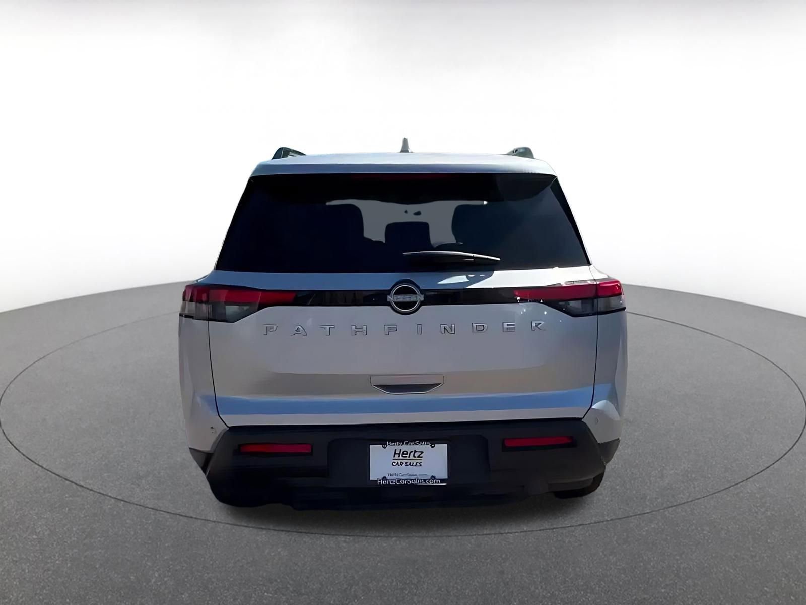 Thumbnail: 2025 Nissan Pathfinder - 12