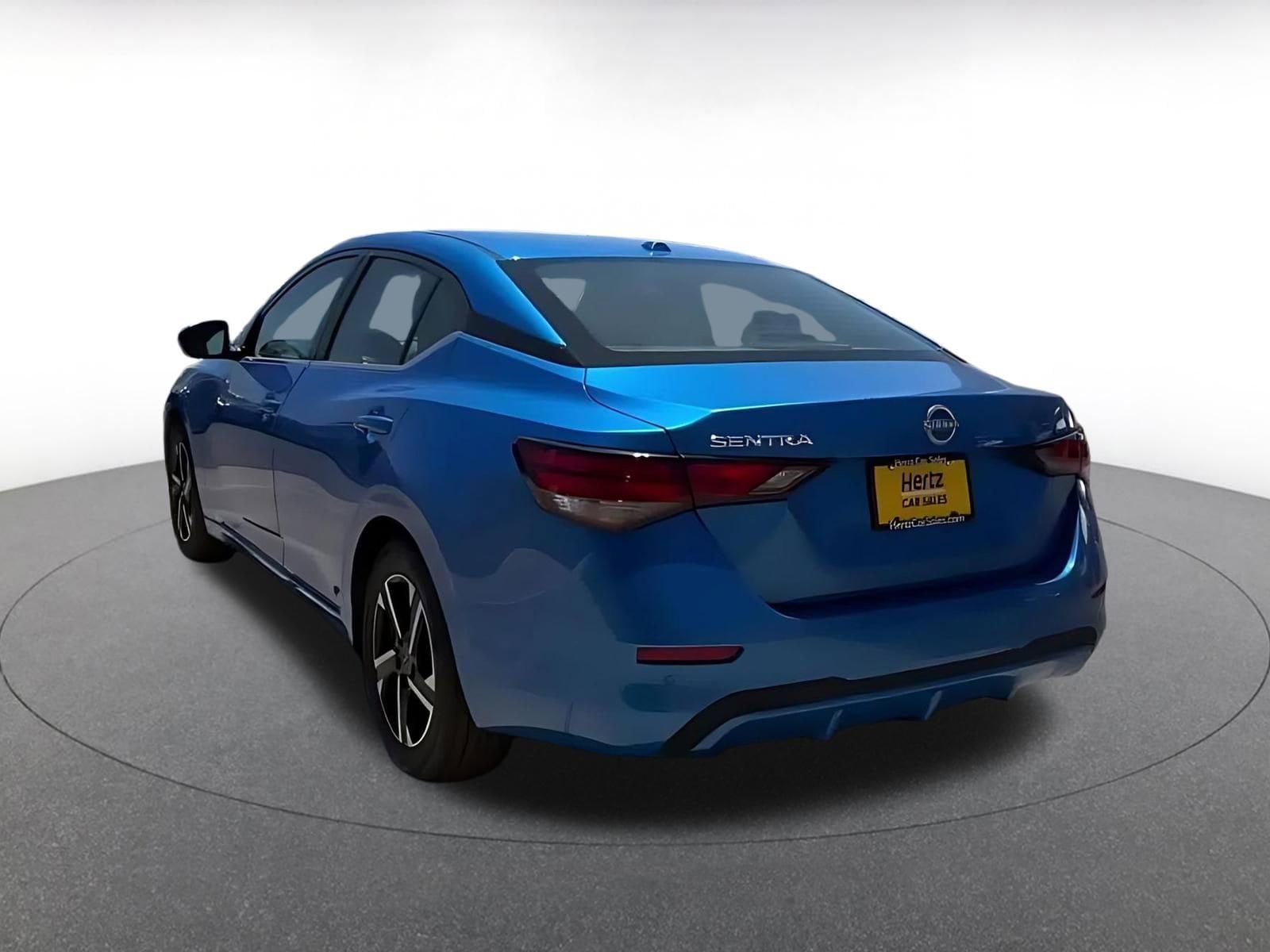 Thumbnail: 2025 Nissan Sentra - 11