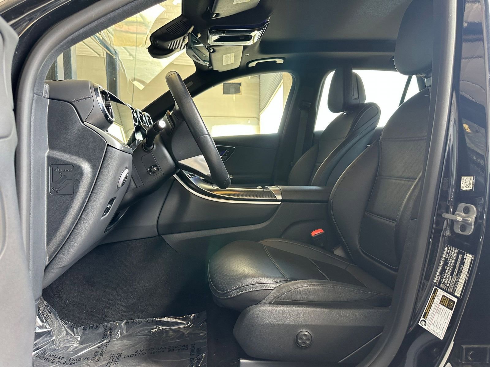 Thumbnail: 2024 Mercedes-Benz GLC - 27