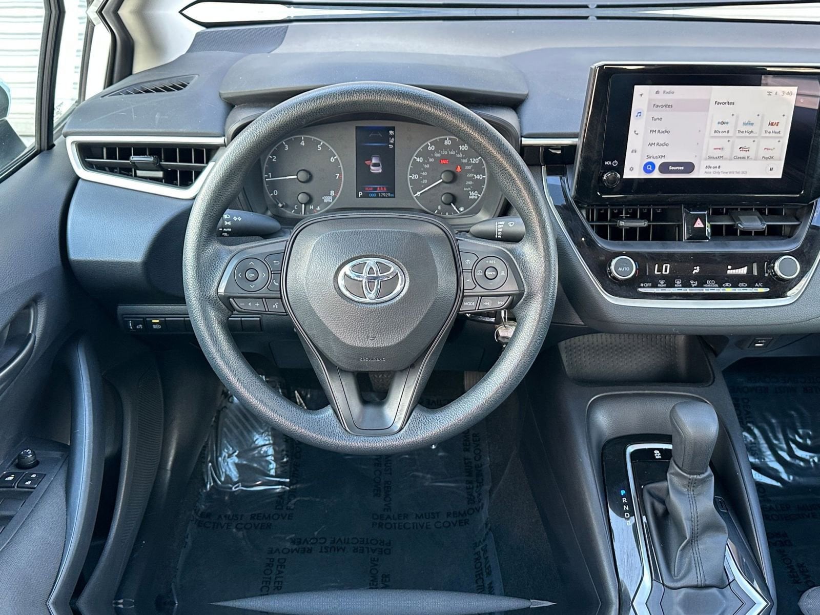 Thumbnail: 2025 Toyota Corolla - 32