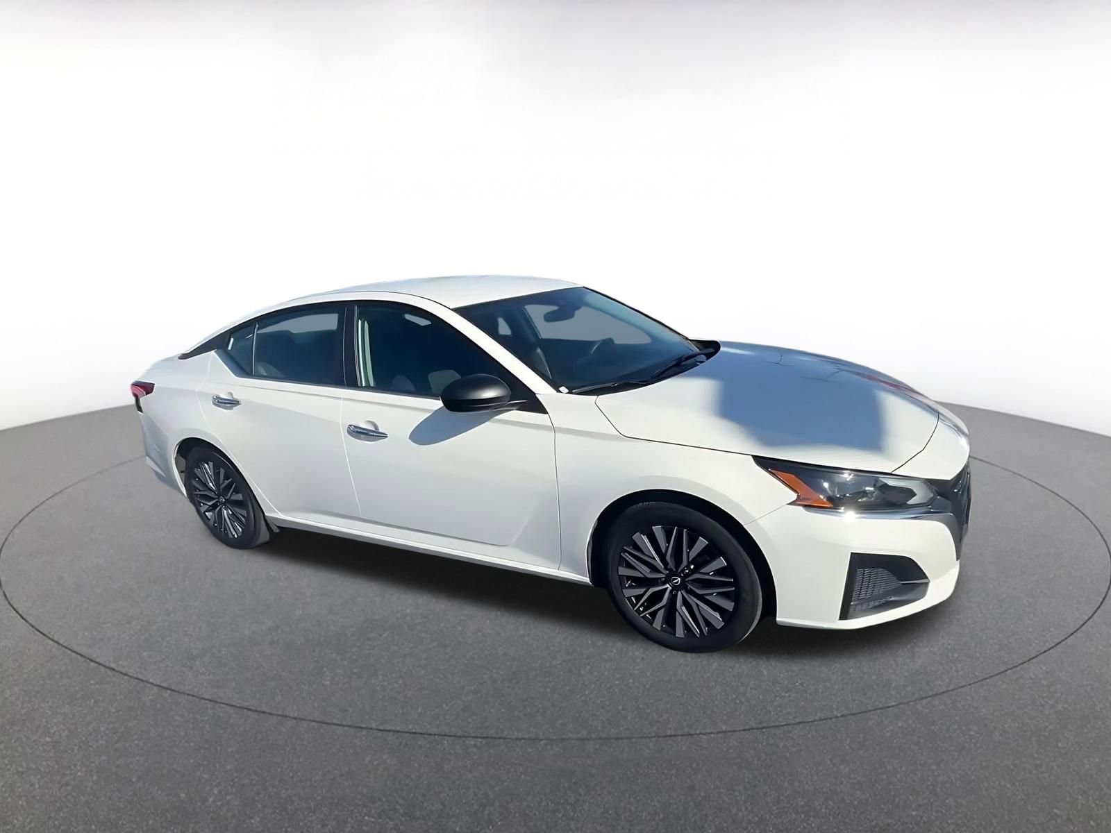 Thumbnail: 2025 Nissan Altima - 2