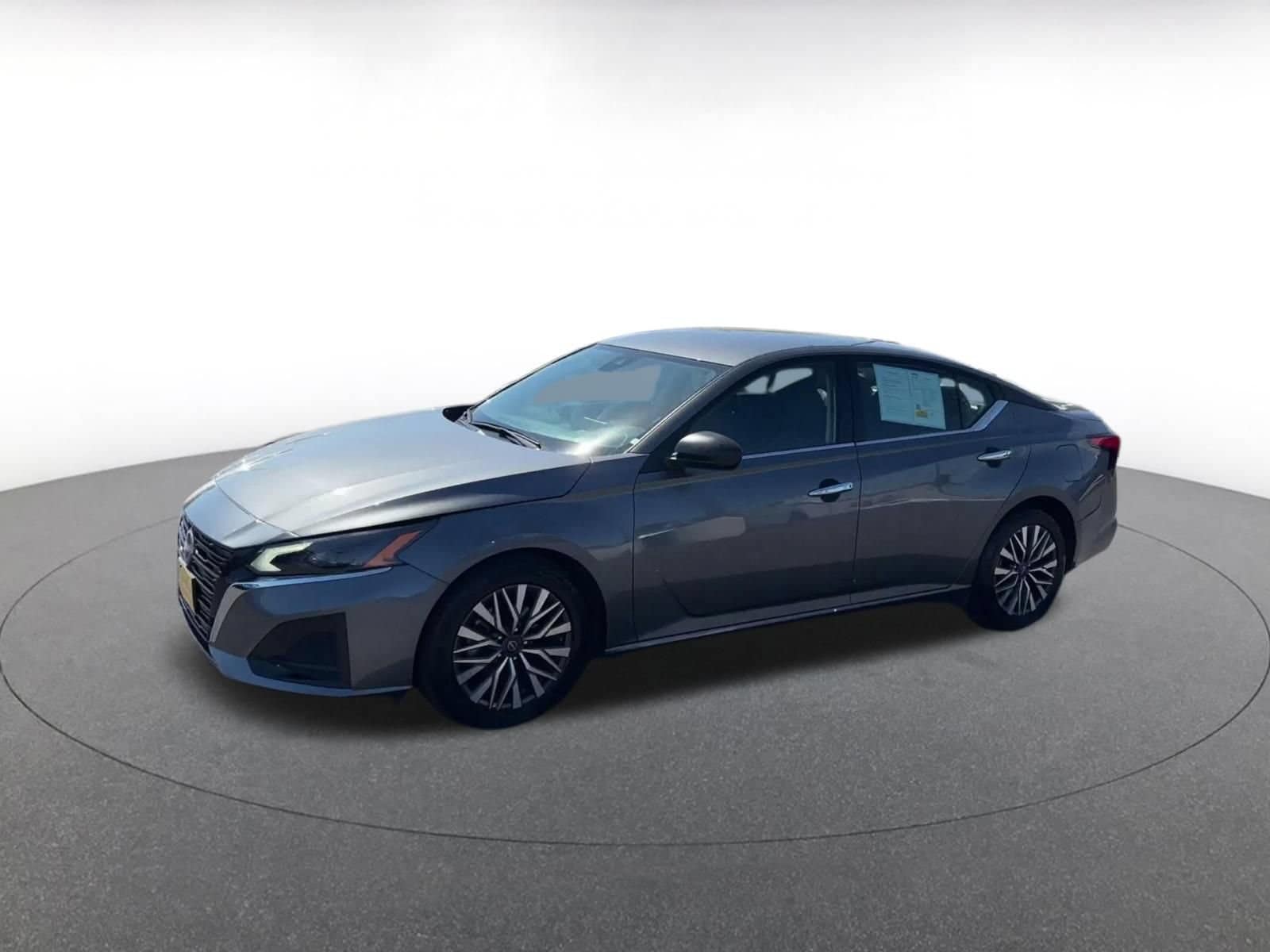 Thumbnail: 2025 Nissan Altima - 7