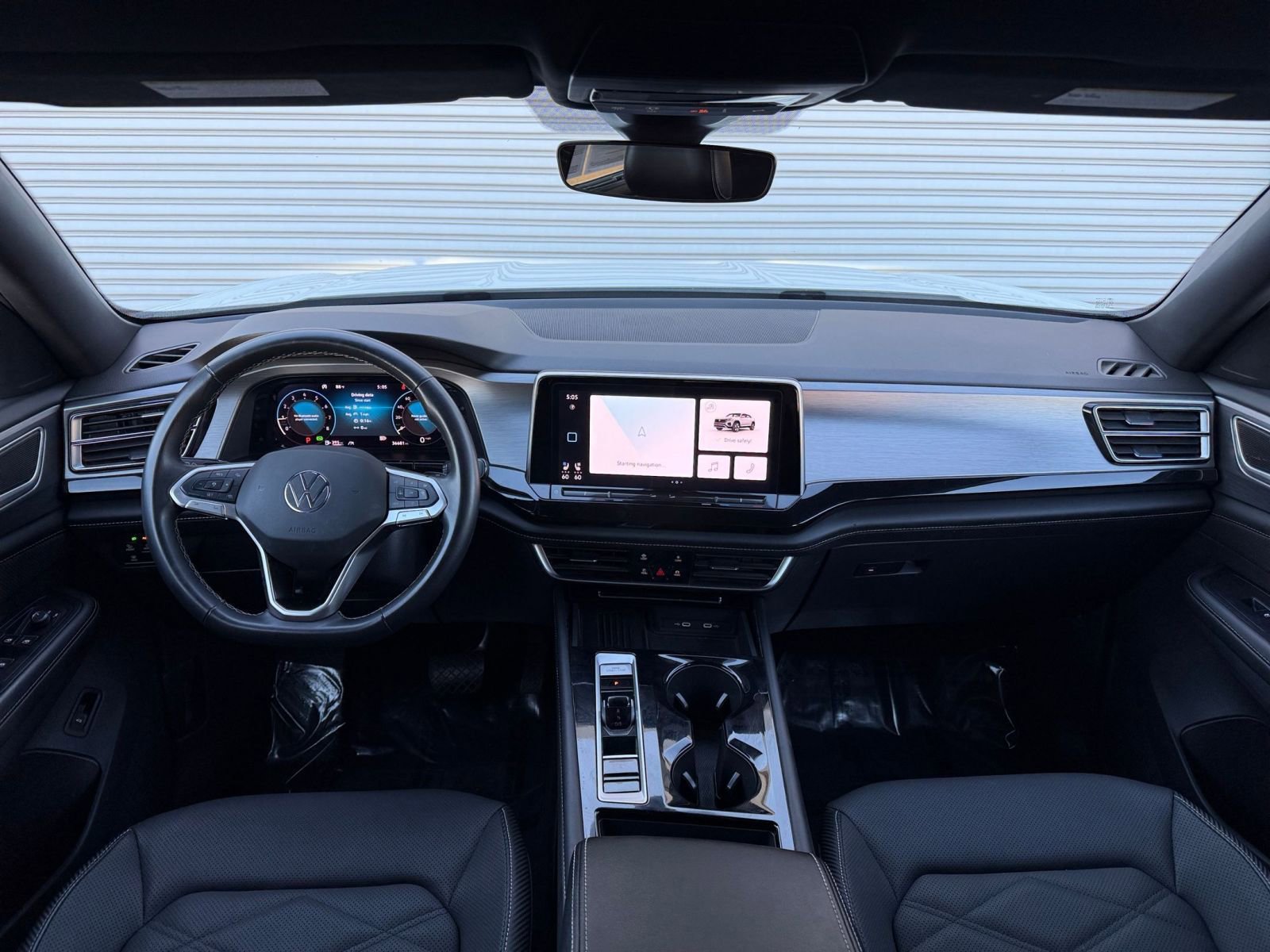 Thumbnail: 2025 Volkswagen Atlas - 35