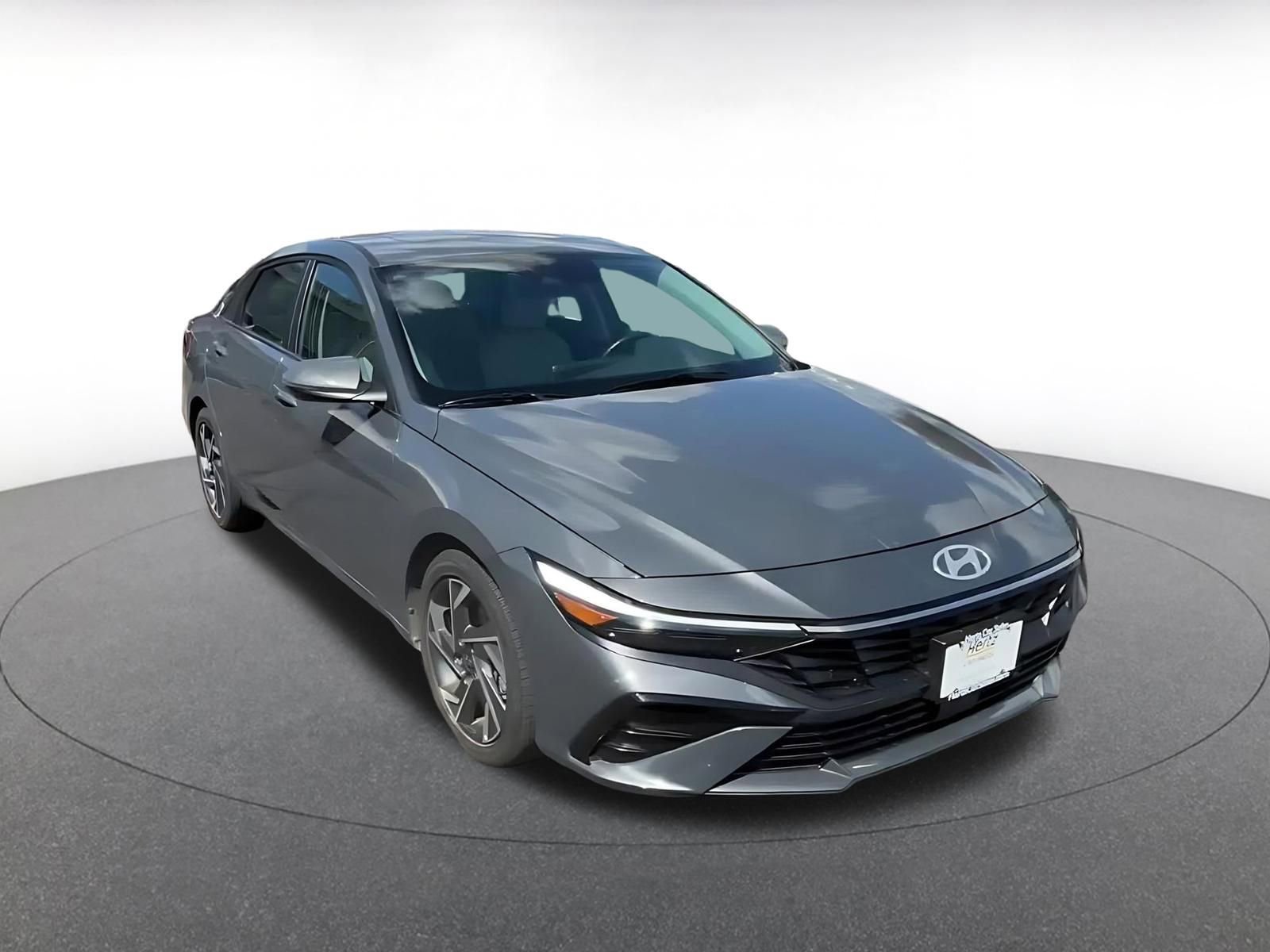 Thumbnail: 2025 Hyundai Elantra - 3