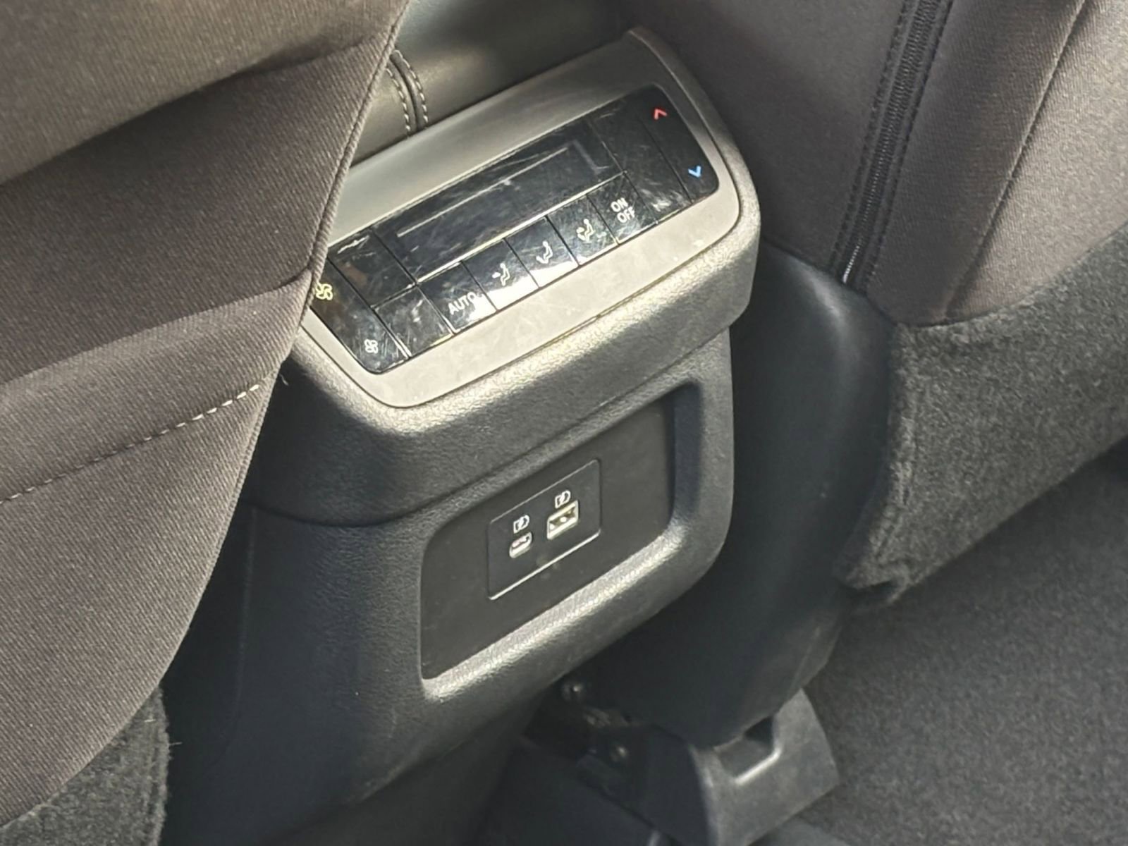 Thumbnail: 2025 Nissan Pathfinder - 24