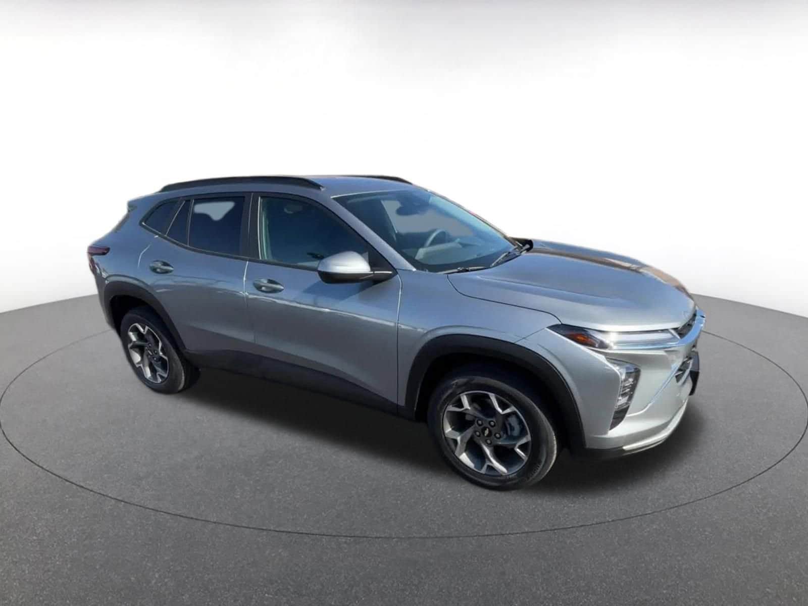 Thumbnail: 2025 Chevrolet Trax - 2