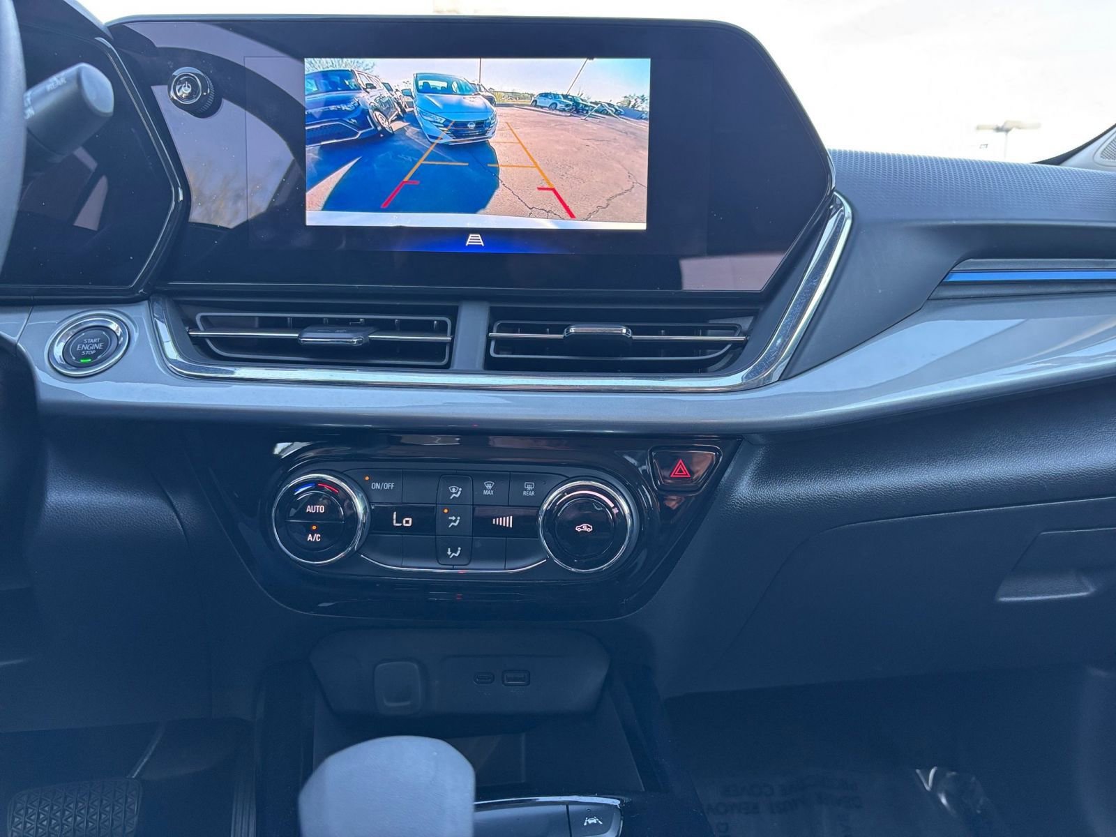 Thumbnail: 2025 Chevrolet Trax - 17