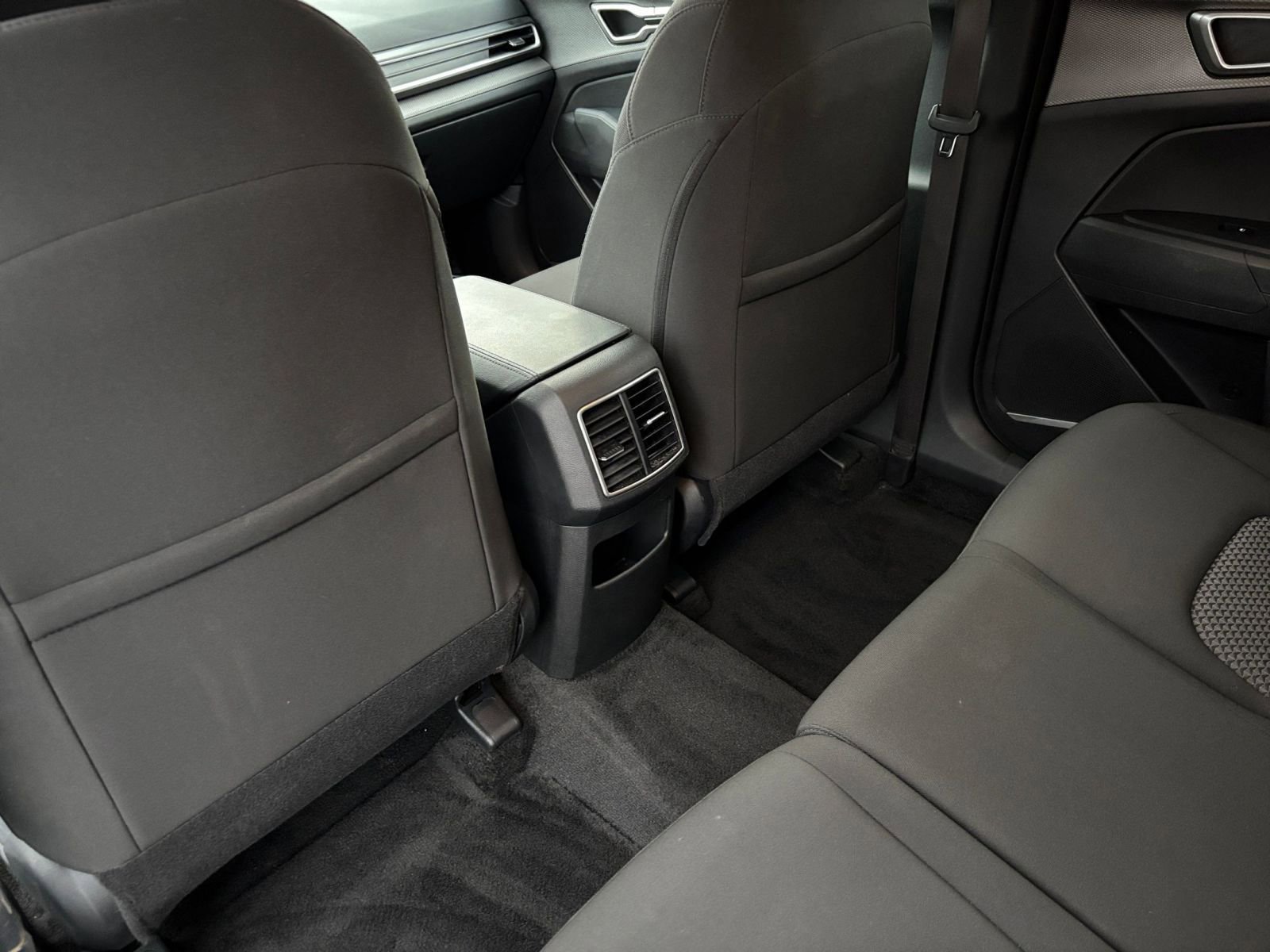 Thumbnail: 2025 Kia Sportage - 23