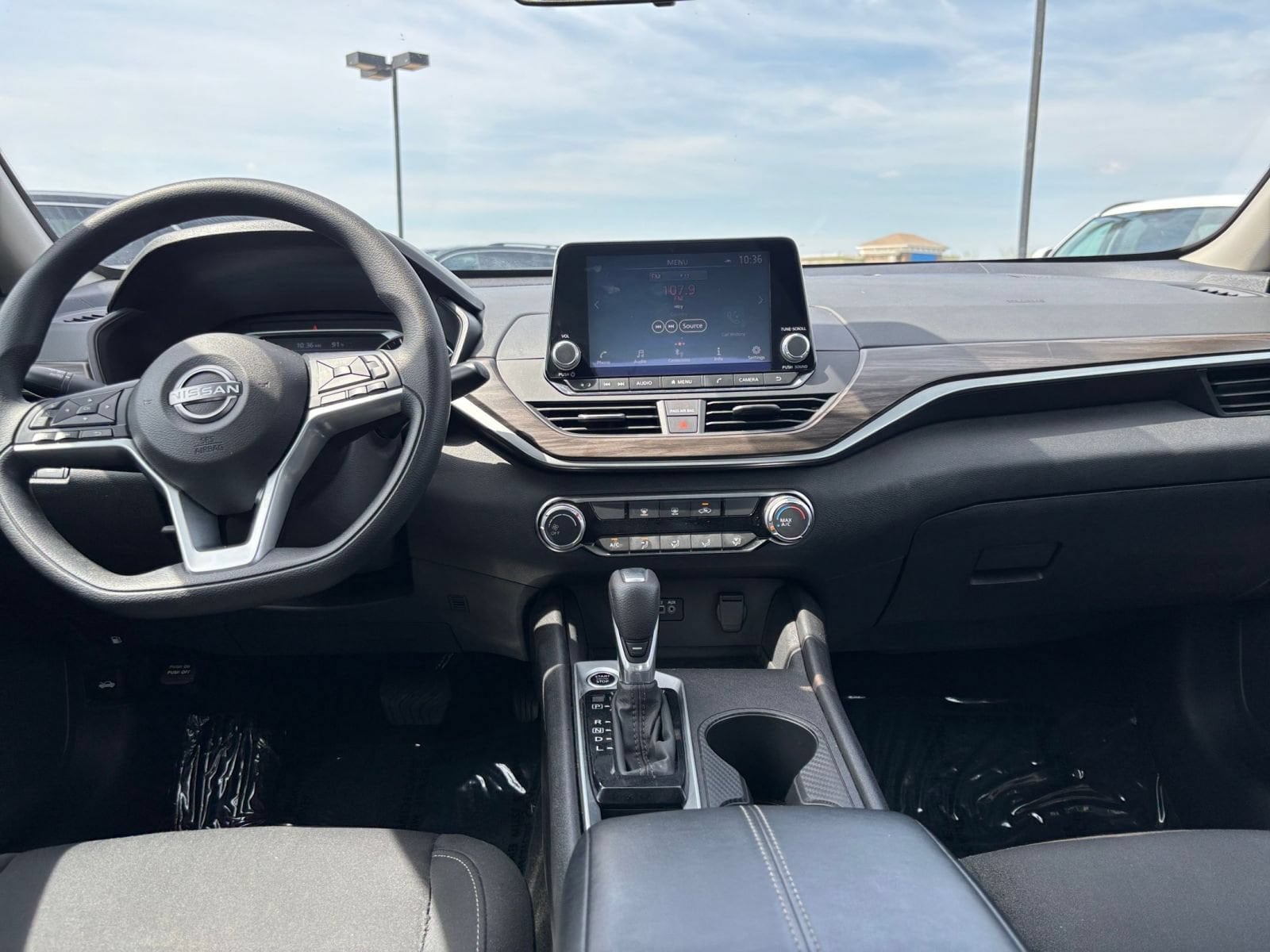 Thumbnail: 2025 Nissan Altima - 32