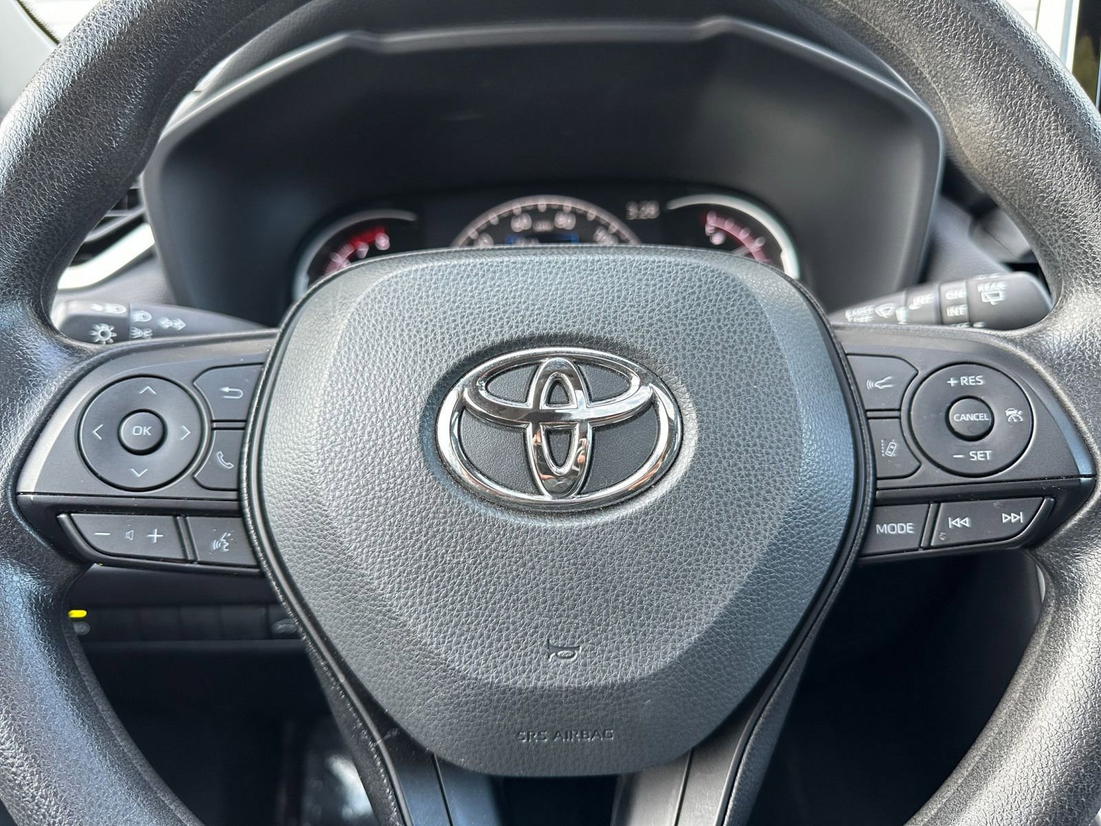 Thumbnail: 2025 Toyota RAV4 - 29