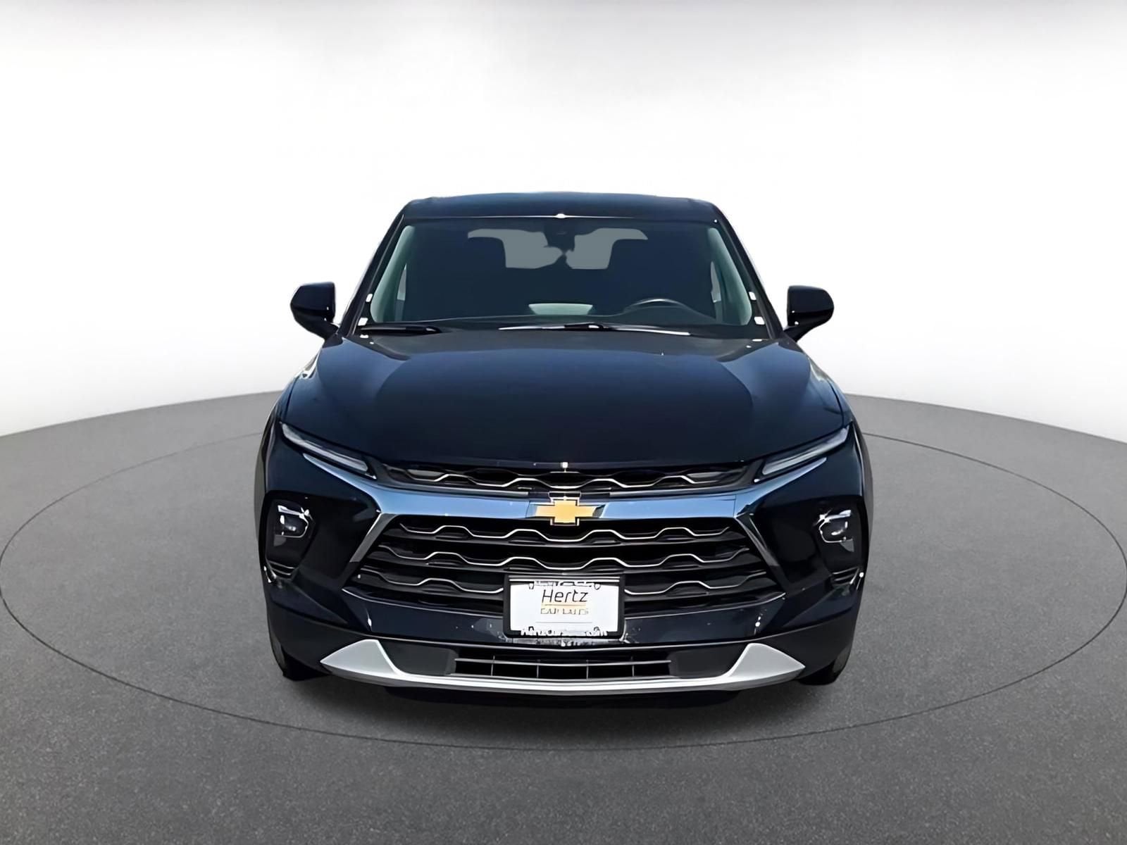 Thumbnail: 2025 Chevrolet Blazer - 4